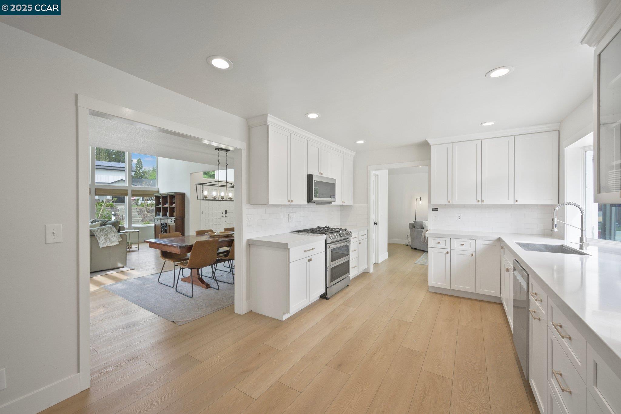 Detail Gallery Image 10 of 43 For 800 Matadera Circle, Danville,  CA 94526 - 4 Beds | 2/1 Baths