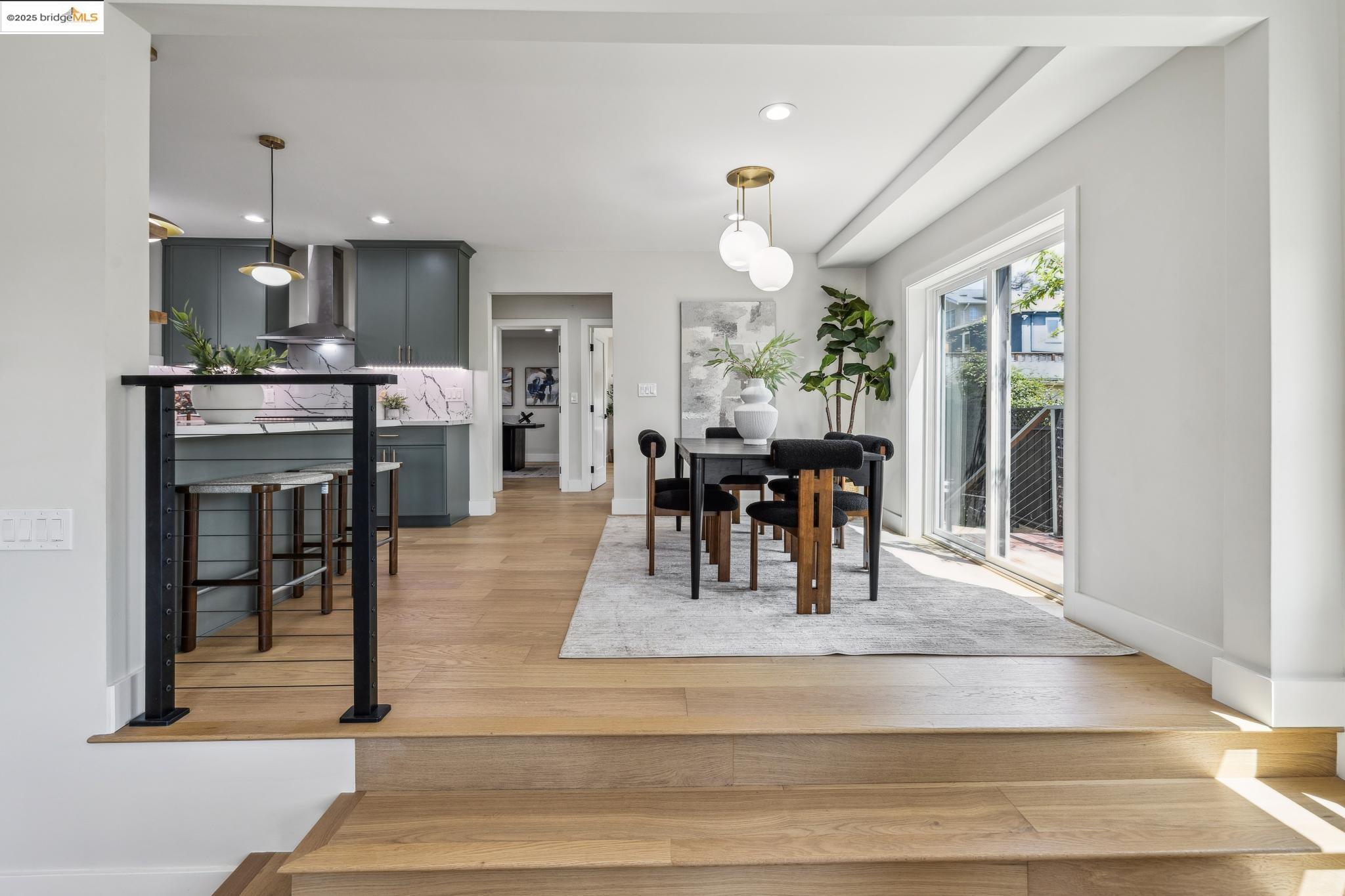 Detail Gallery Image 12 of 41 For 3720 Wisconsin St, Oakland,  CA 94619 - 4 Beds | 3 Baths