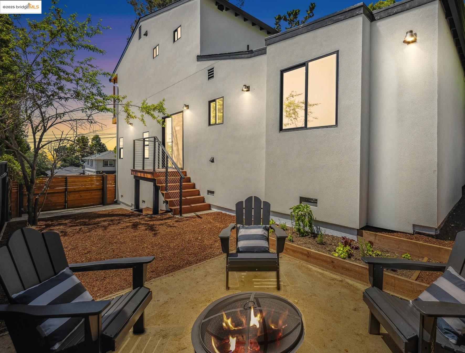 Detail Gallery Image 41 of 41 For 3720 Wisconsin St, Oakland,  CA 94619 - 4 Beds | 3 Baths