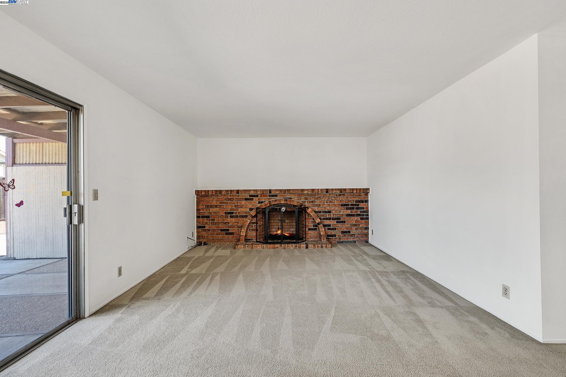 Detail Gallery Image 12 of 33 For 1849 Springsong Dr, San Jose,  CA 95131 - 3 Beds | 2/1 Baths