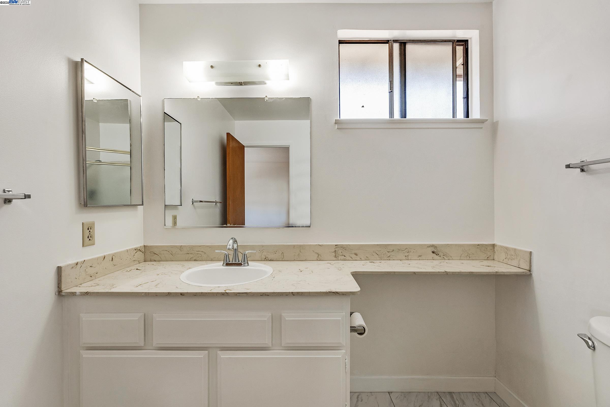 Detail Gallery Image 19 of 33 For 1849 Springsong Dr, San Jose,  CA 95131 - 3 Beds | 2/1 Baths
