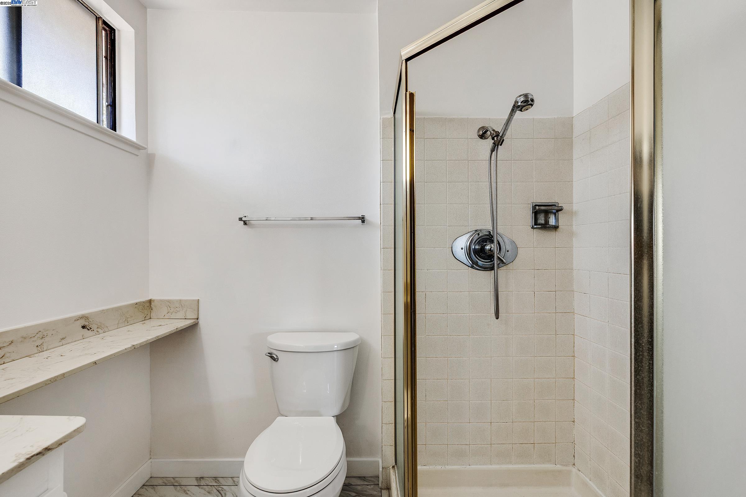 Detail Gallery Image 20 of 33 For 1849 Springsong Dr, San Jose,  CA 95131 - 3 Beds | 2/1 Baths