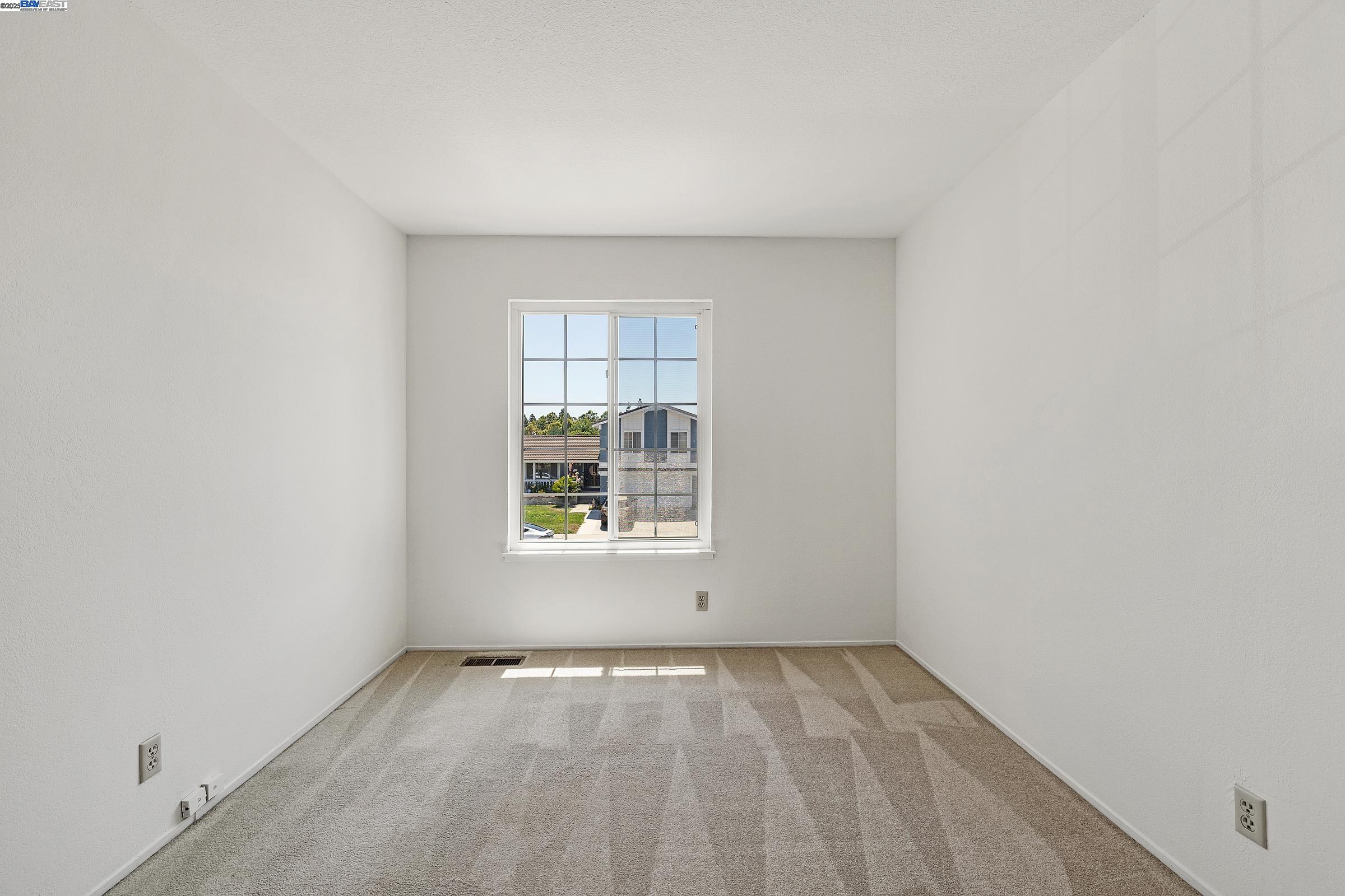Detail Gallery Image 23 of 33 For 1849 Springsong Dr, San Jose,  CA 95131 - 3 Beds | 2/1 Baths