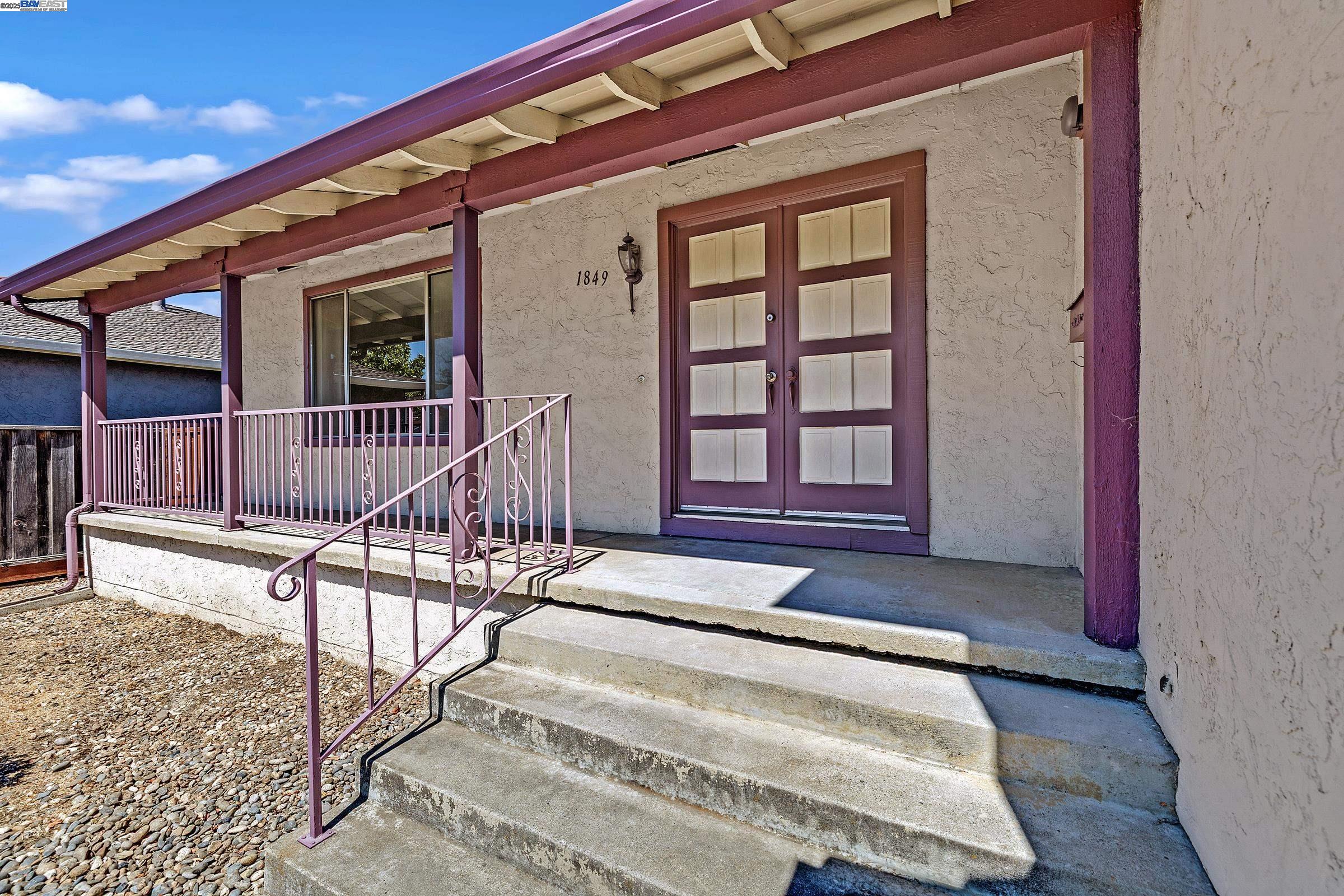 Detail Gallery Image 4 of 33 For 1849 Springsong Dr, San Jose,  CA 95131 - 3 Beds | 2/1 Baths