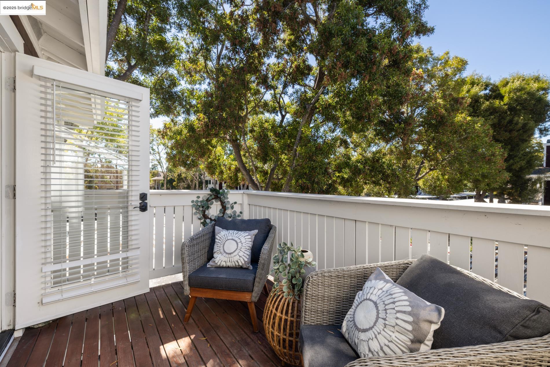 Detail Gallery Image 13 of 43 For 150 Marina Lakes Dr, Richmond,  CA 94804 - 2 Beds | 1 Baths