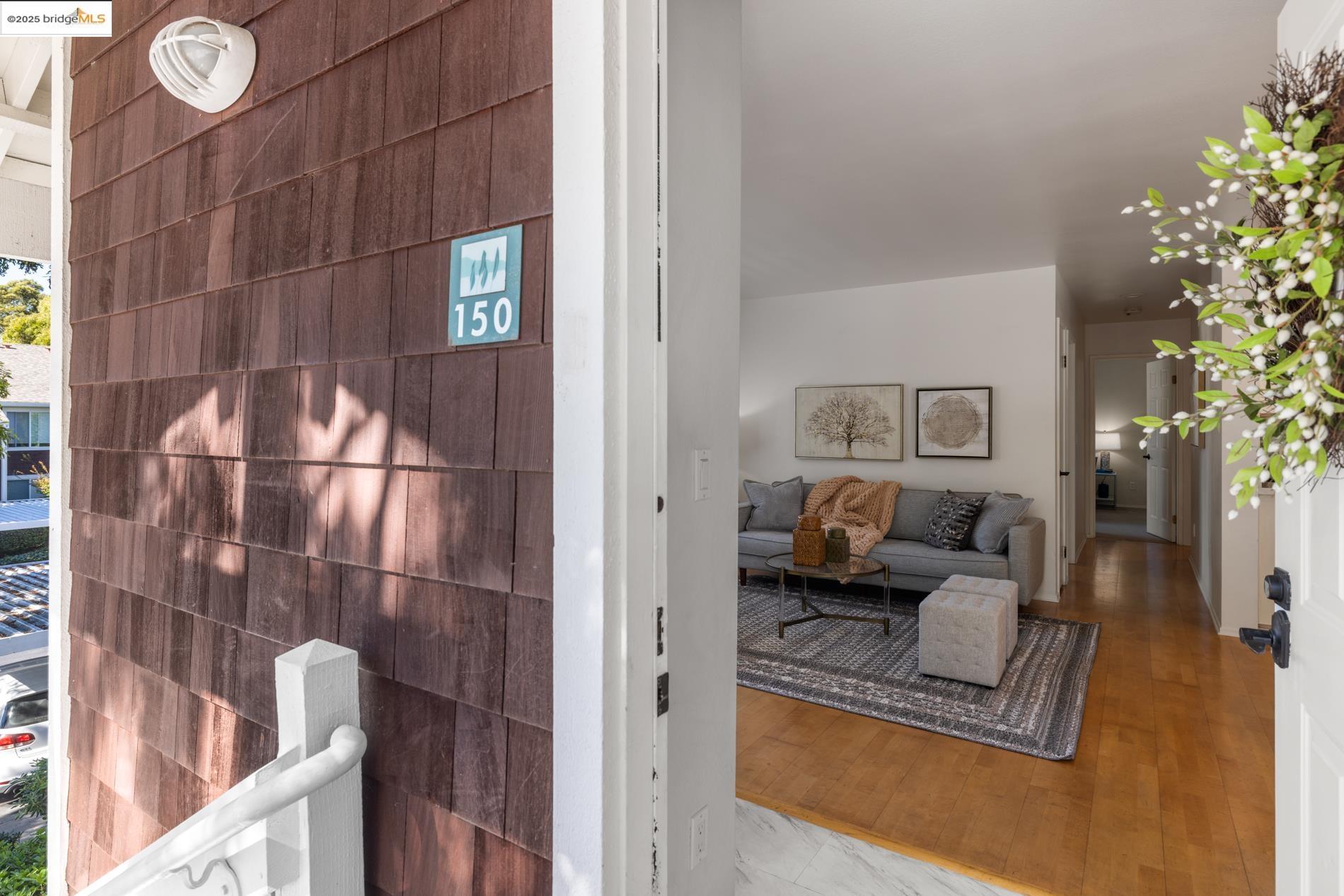 Detail Gallery Image 4 of 43 For 150 Marina Lakes Dr, Richmond,  CA 94804 - 2 Beds | 1 Baths