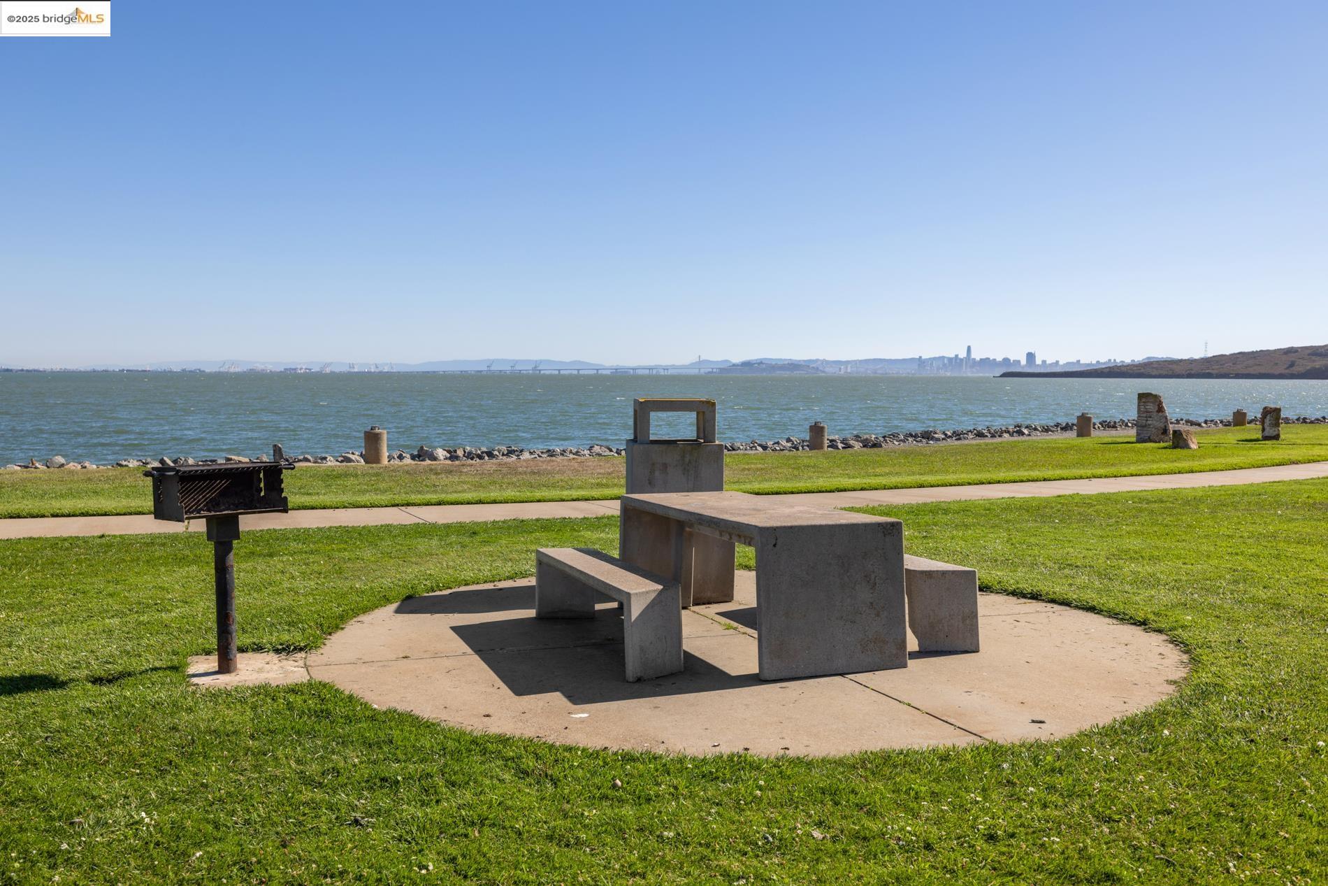 Detail Gallery Image 42 of 43 For 150 Marina Lakes Dr, Richmond,  CA 94804 - 2 Beds | 1 Baths