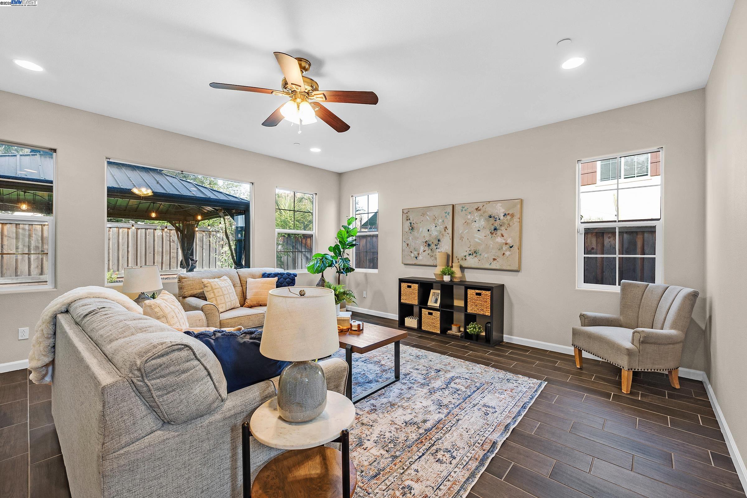 Detail Gallery Image 36 of 45 For 1705 Hummingbird Lane, Tracy,  CA 95376 - 4 Beds | 3/1 Baths