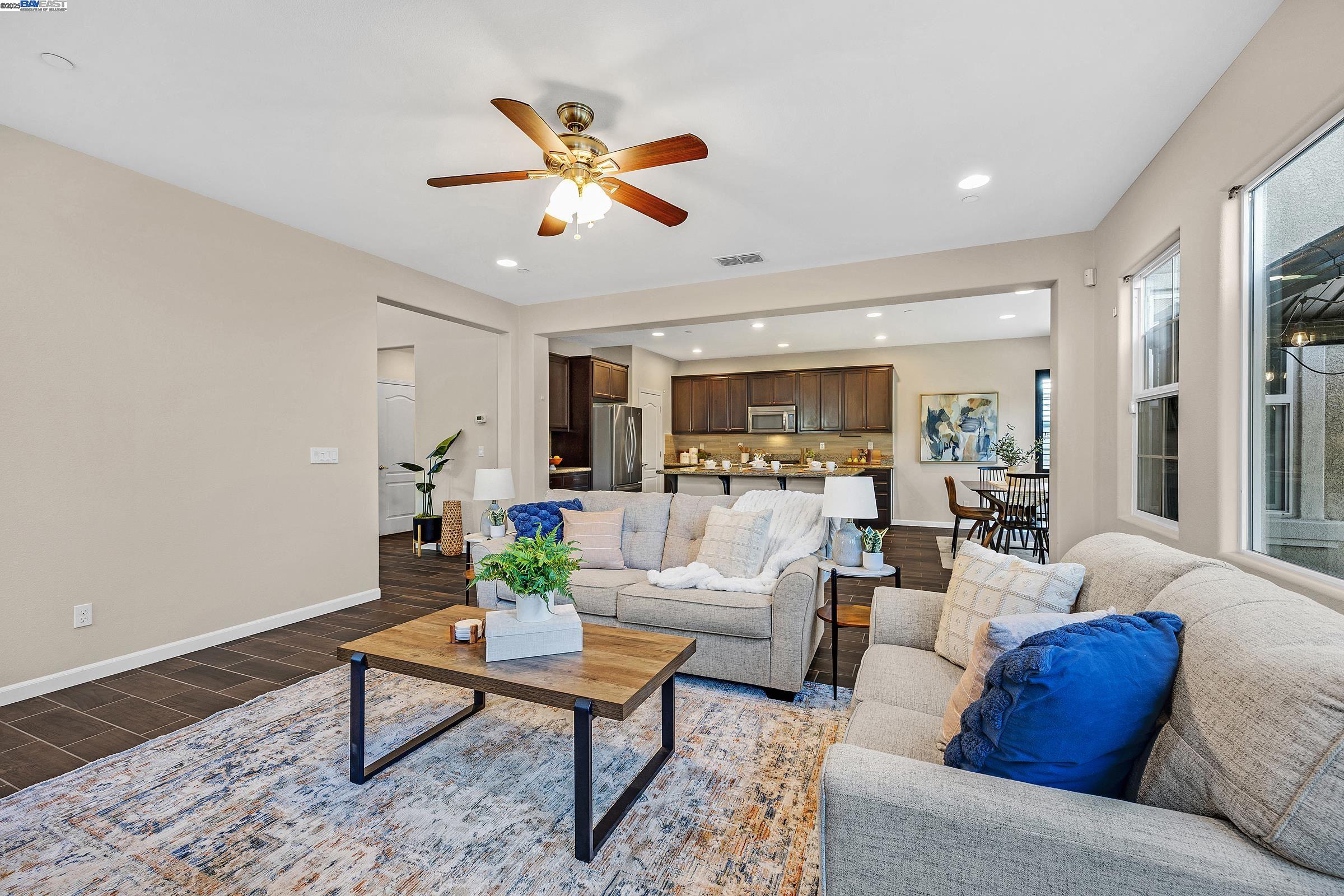Detail Gallery Image 38 of 45 For 1705 Hummingbird Lane, Tracy,  CA 95376 - 4 Beds | 3/1 Baths