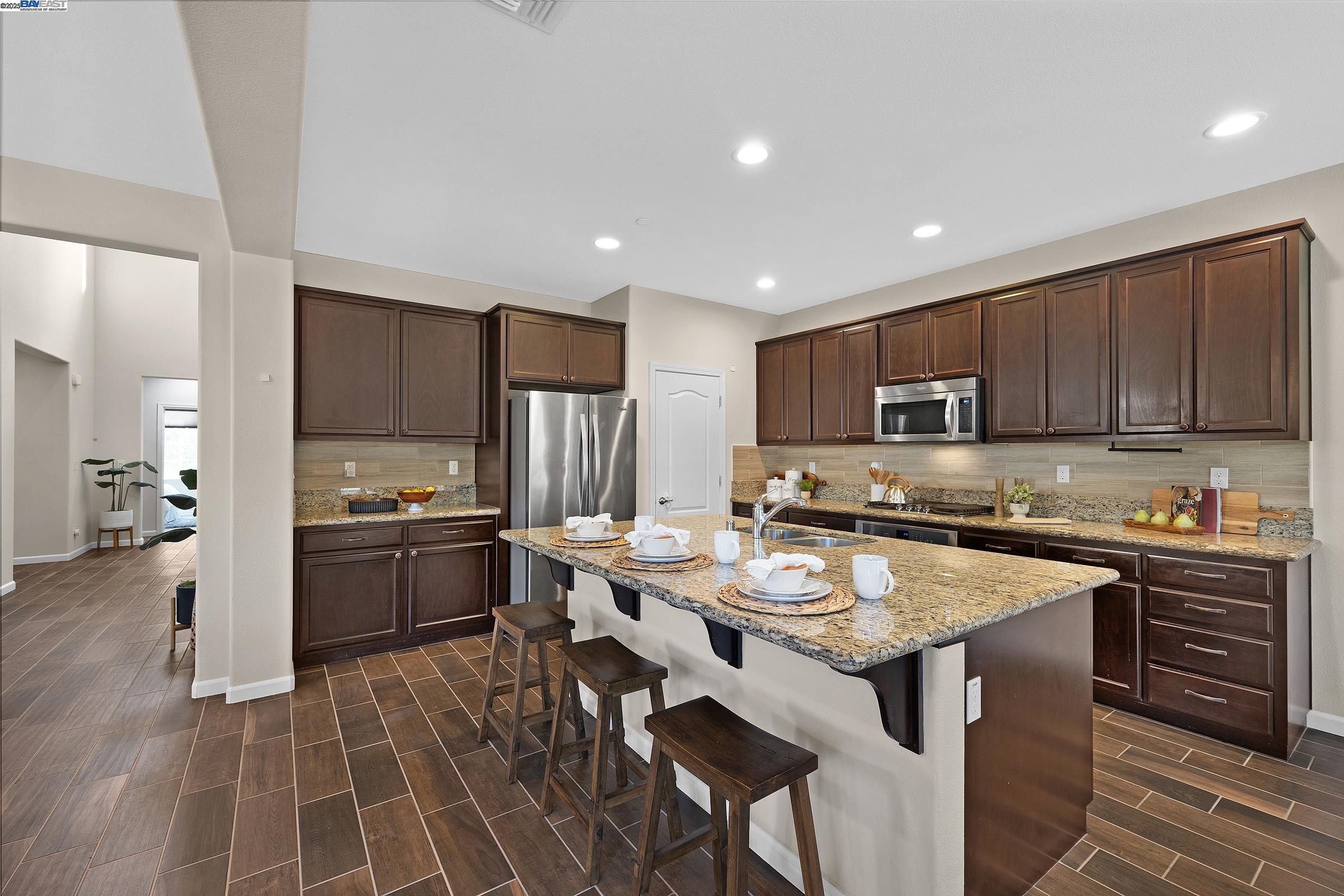 Detail Gallery Image 42 of 45 For 1705 Hummingbird Lane, Tracy,  CA 95376 - 4 Beds | 3/1 Baths