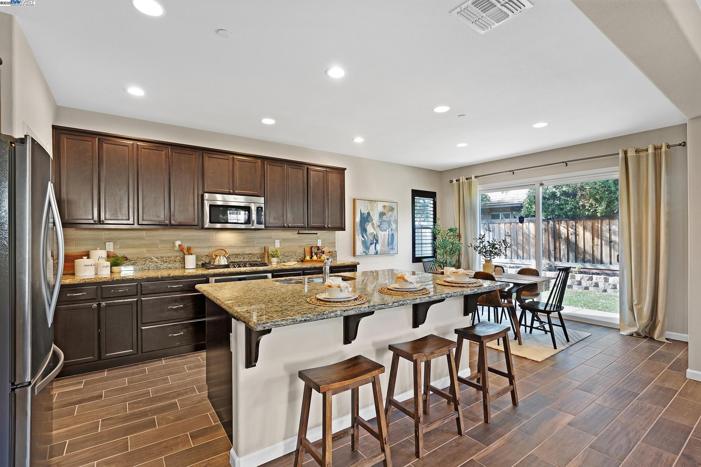Detail Gallery Image 43 of 45 For 1705 Hummingbird Lane, Tracy,  CA 95376 - 4 Beds | 3/1 Baths