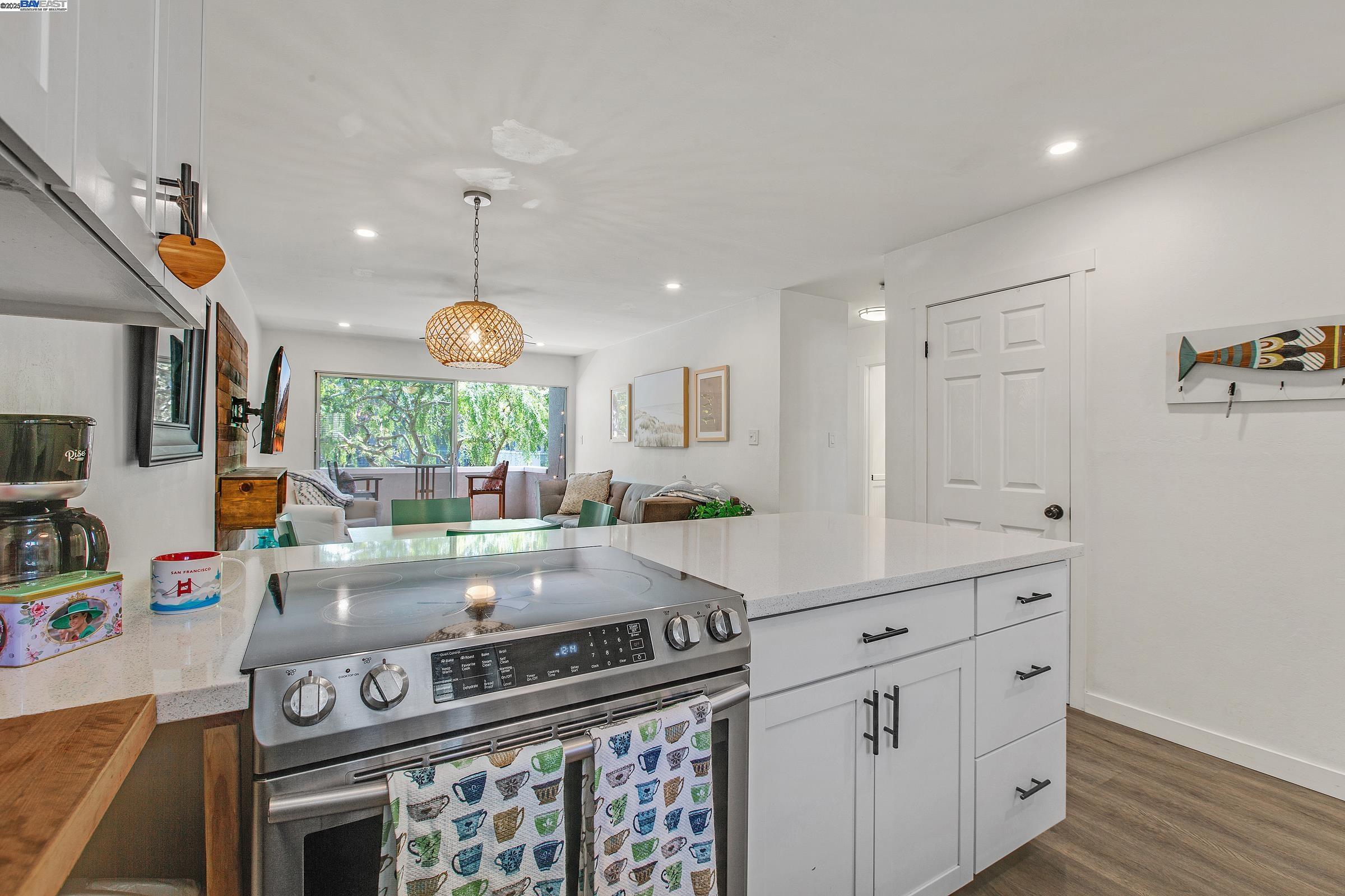 Photo #6: 41094274 Listing: Photo #6