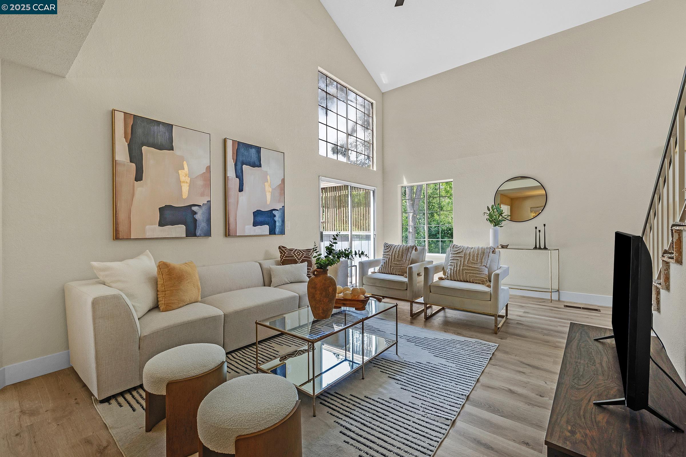 Photo #2: 41094279 Listing 