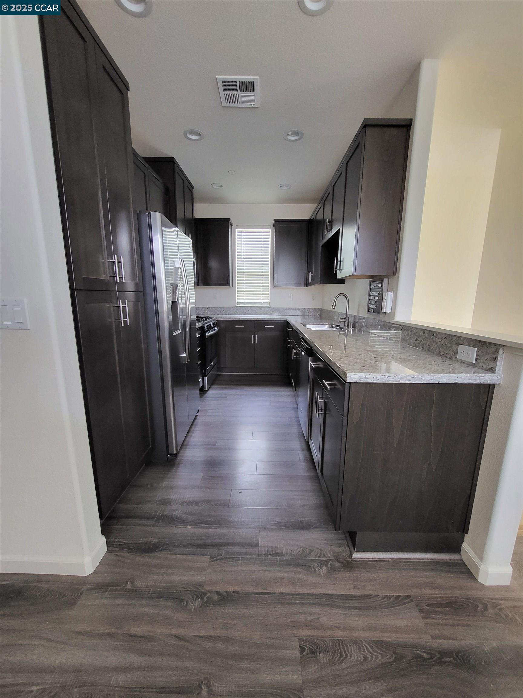5161 Waggle Ct, Richmond, California 94806, 2 Bedrooms Bedrooms, 7 Rooms Rooms,2 BathroomsBathrooms,Residential Lease,For Rent,5161 Waggle Ct,41094285