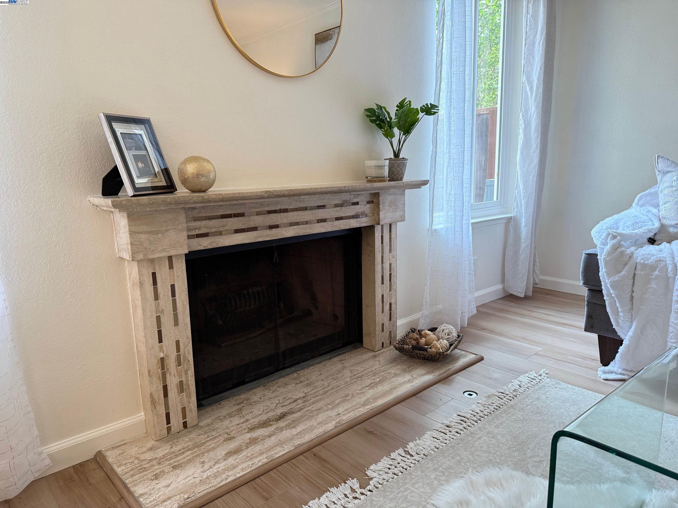 Detail Gallery Image 5 of 27 For 3050 Benjamin Grn, Fremont,  CA 94538 - 3 Beds | 2/1 Baths