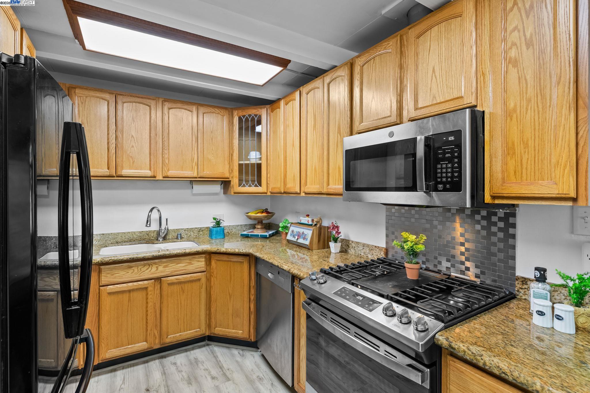 Detail Gallery Image 10 of 32 For 6364 Noel Ave, Newark,  CA 94560 - 3 Beds | 1 Baths