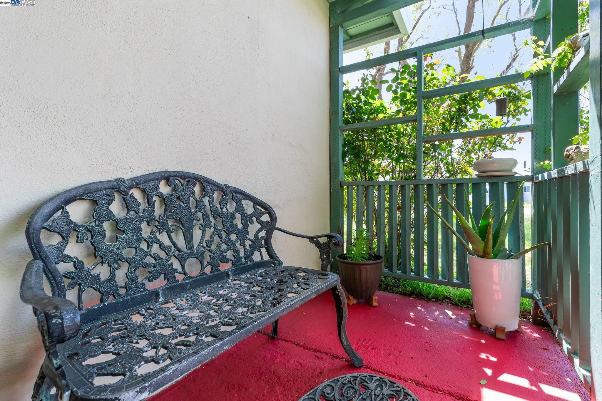 Detail Gallery Image 4 of 32 For 6364 Noel Ave, Newark,  CA 94560 - 3 Beds | 1 Baths