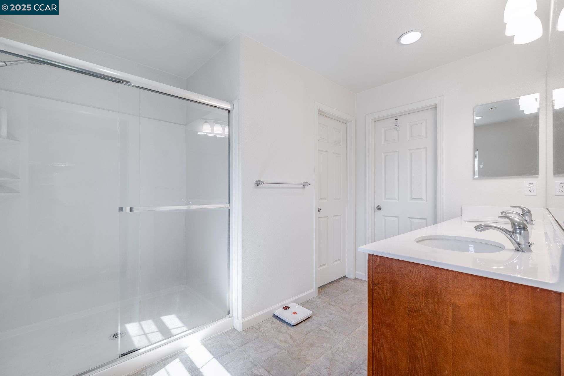 Detail Gallery Image 15 of 33 For 1113 Strawberry Ln, Suisun City,  CA 94585 - 4 Beds | 3 Baths