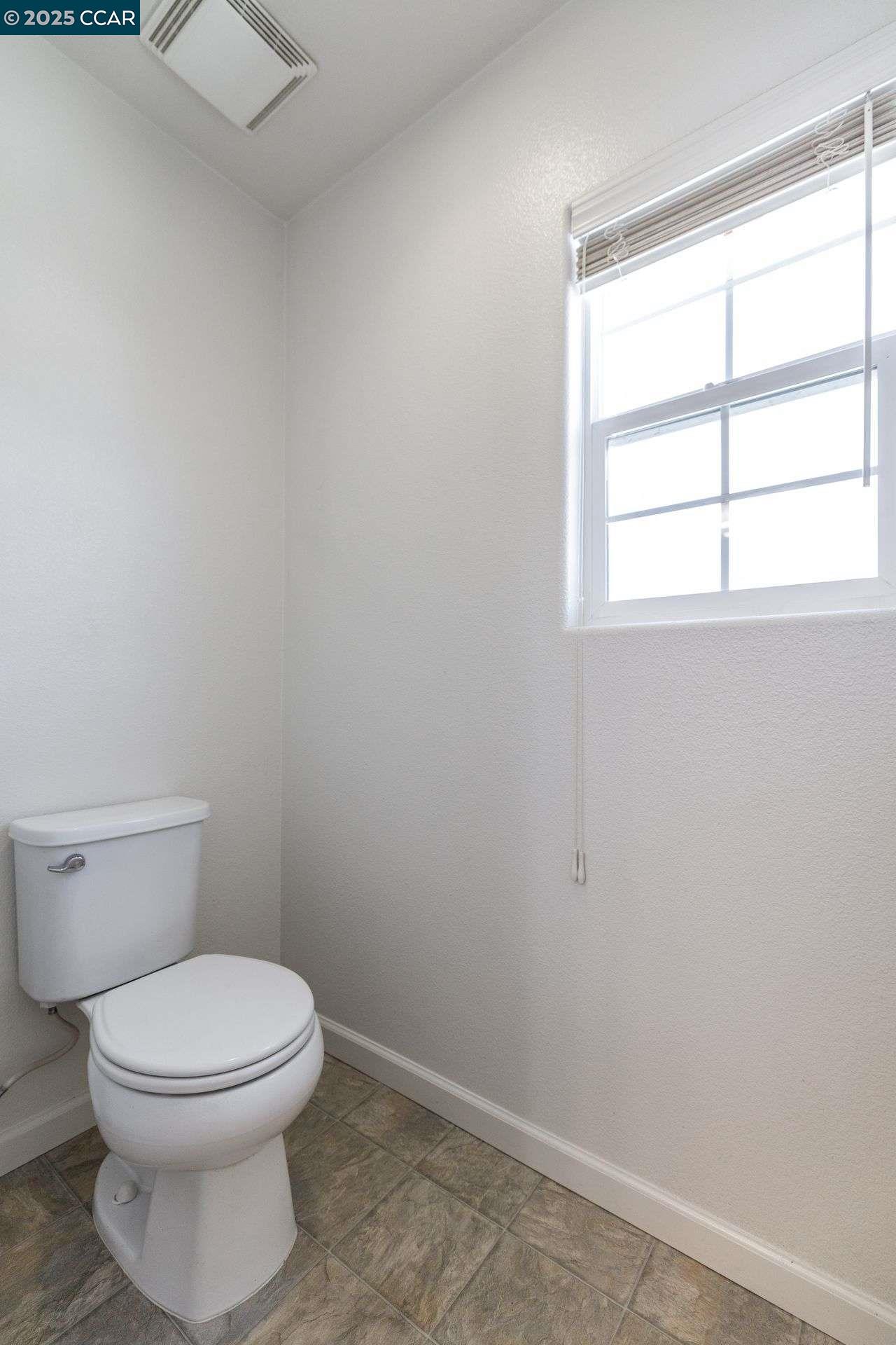 Detail Gallery Image 18 of 33 For 1113 Strawberry Ln, Suisun City,  CA 94585 - 4 Beds | 3 Baths