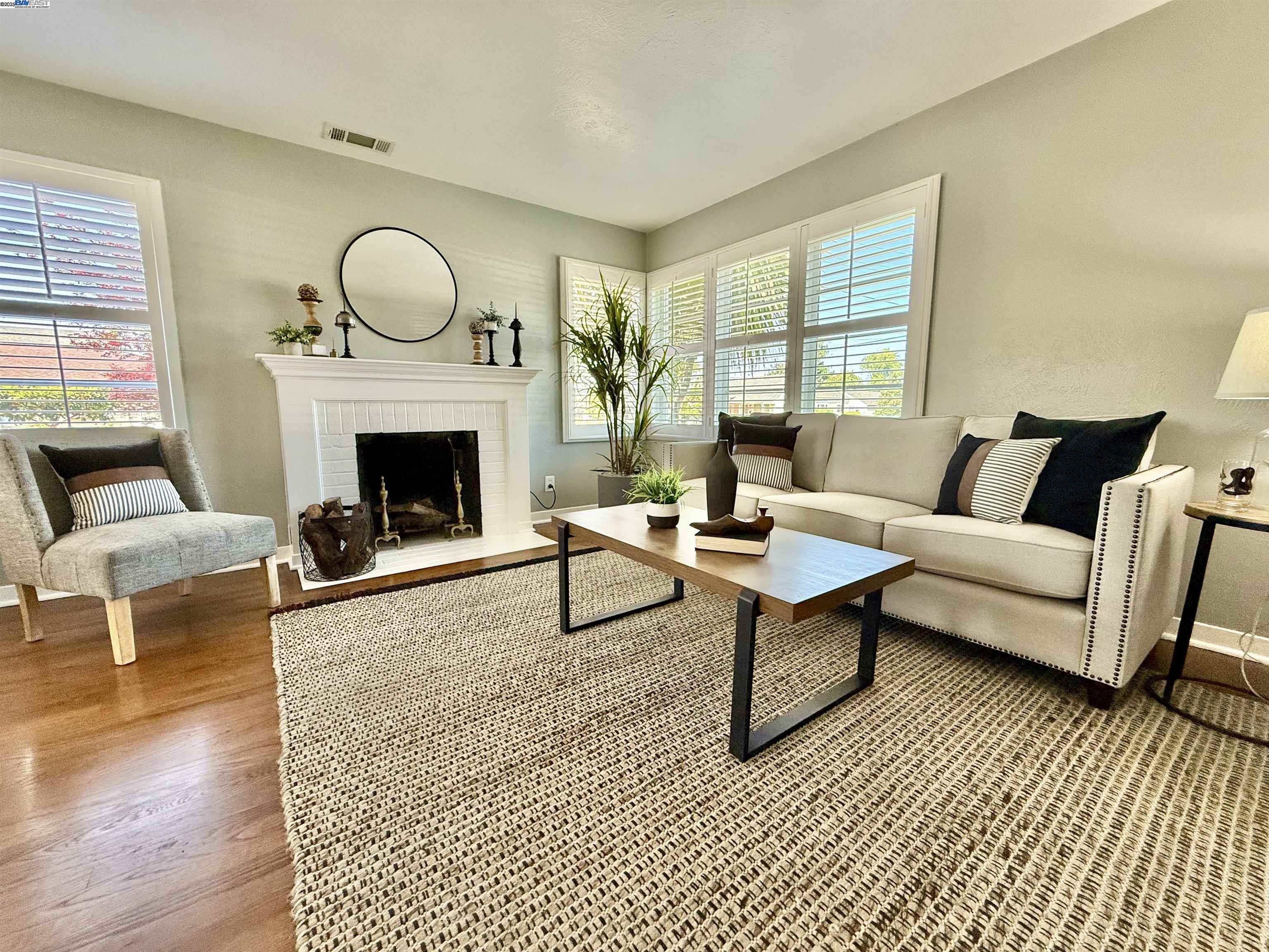 Detail Gallery Image 8 of 54 For 909 Juana Ave, San Leandro,  CA 94577 - 3 Beds | 2 Baths