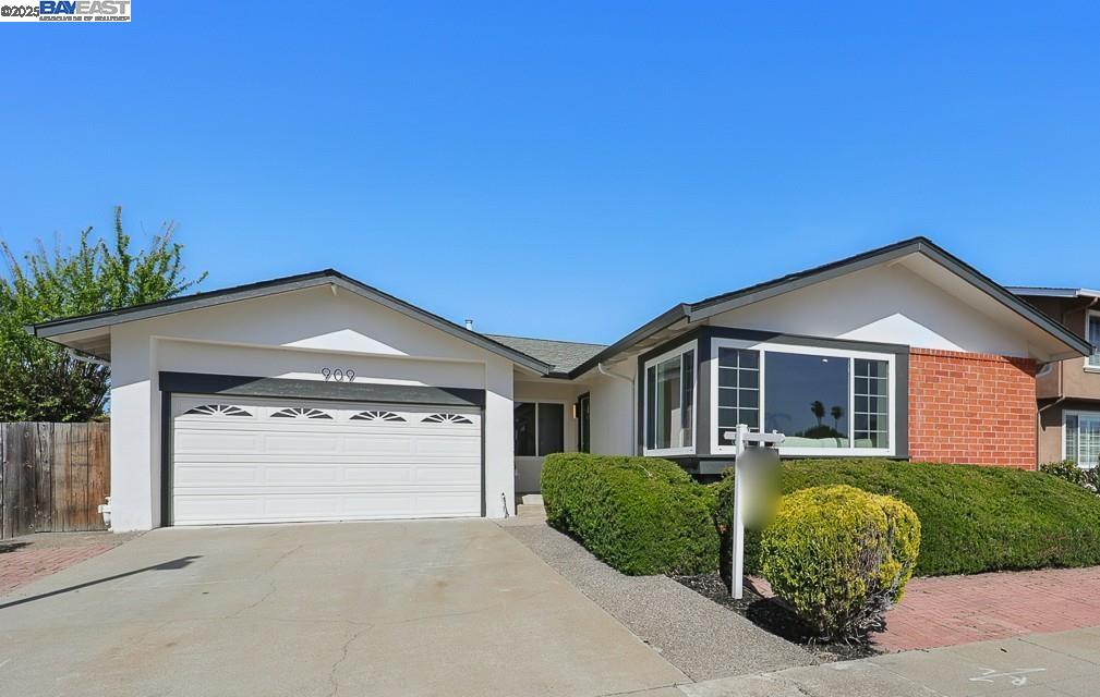 Detail Gallery Image 2 of 57 For 909 Gull Ave, Foster City,  CA 94404 - 4 Beds | 2 Baths