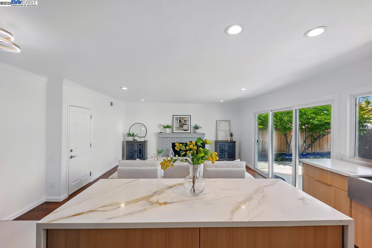 Detail Gallery Image 21 of 57 For 909 Gull Ave, Foster City,  CA 94404 - 4 Beds | 2 Baths