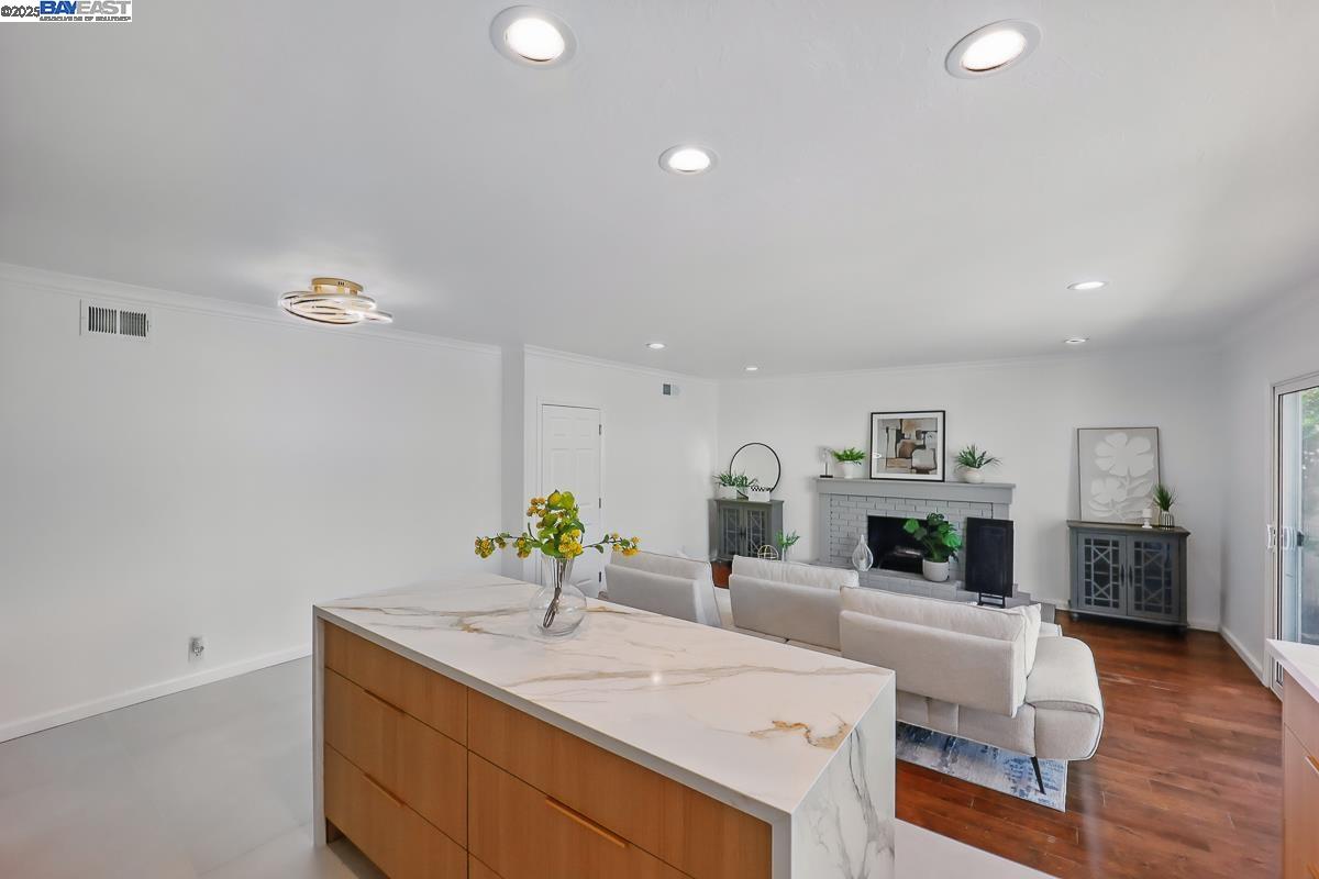 Detail Gallery Image 22 of 57 For 909 Gull Ave, Foster City,  CA 94404 - 4 Beds | 2 Baths