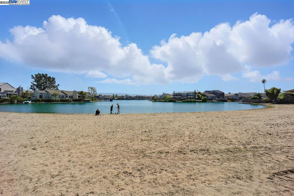 Detail Gallery Image 57 of 57 For 909 Gull Ave, Foster City,  CA 94404 - 4 Beds | 2 Baths