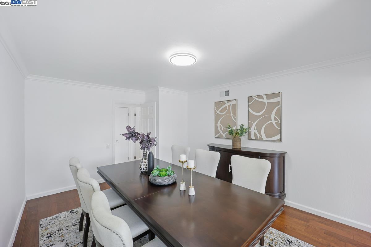 Detail Gallery Image 8 of 57 For 909 Gull Ave, Foster City,  CA 94404 - 4 Beds | 2 Baths
