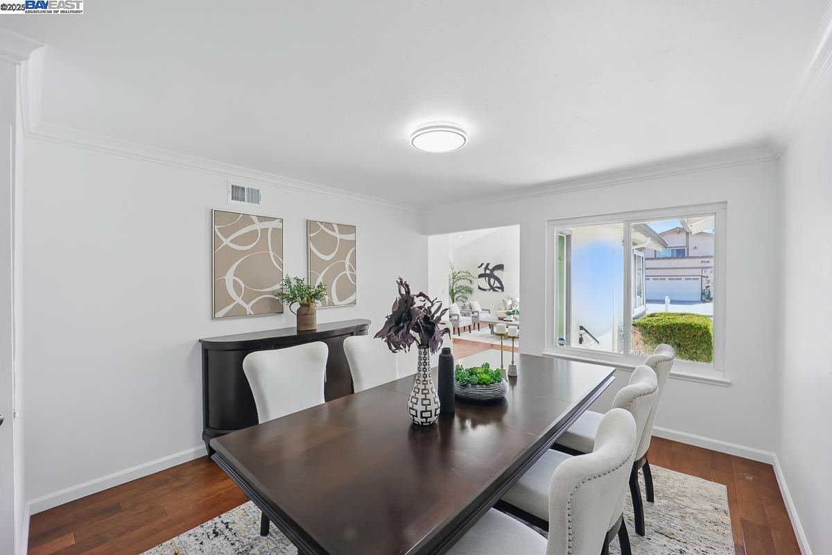Detail Gallery Image 9 of 57 For 909 Gull Ave, Foster City,  CA 94404 - 4 Beds | 2 Baths