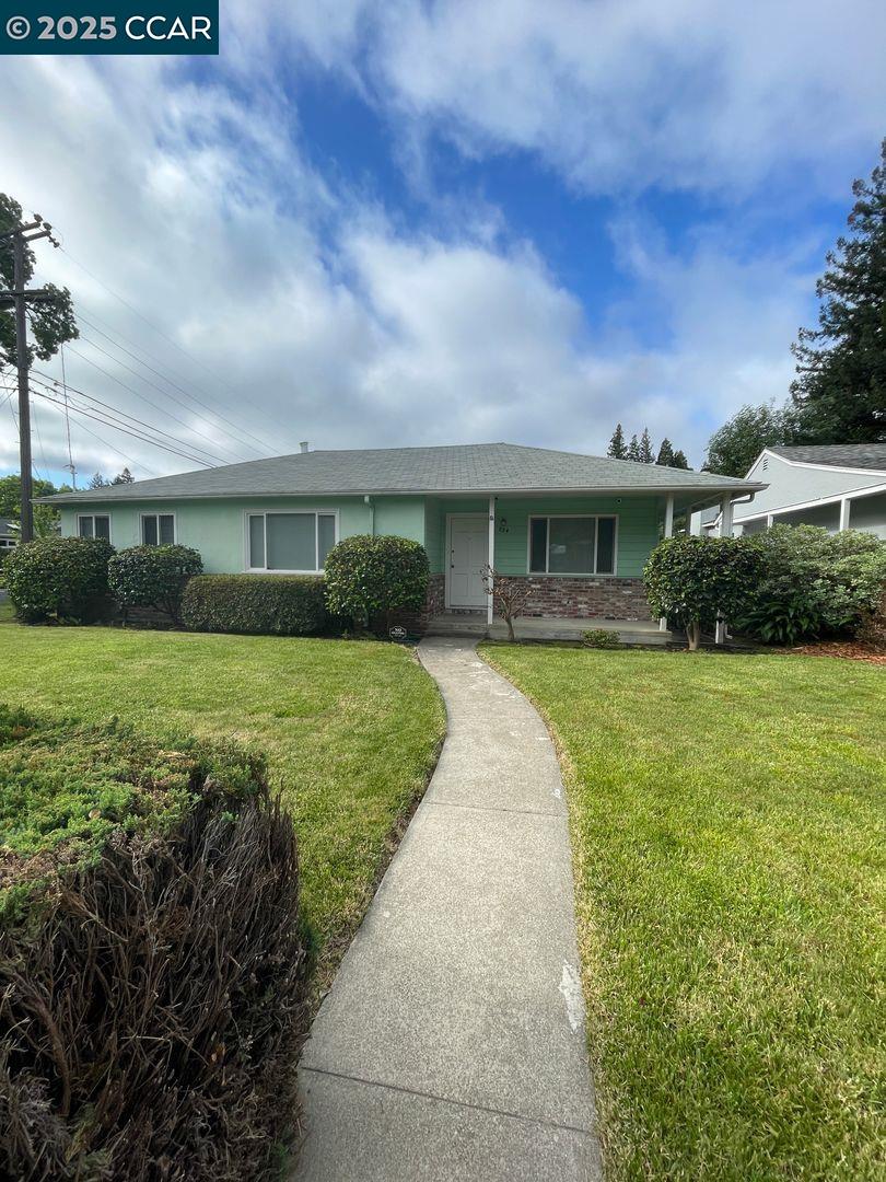 884 Juanita Dr, Lafayette, California 94595, 4 Bedrooms Bedrooms, 9 Rooms Rooms,2 BathroomsBathrooms,Residential Lease,For Rent,884 Juanita Dr,41094307