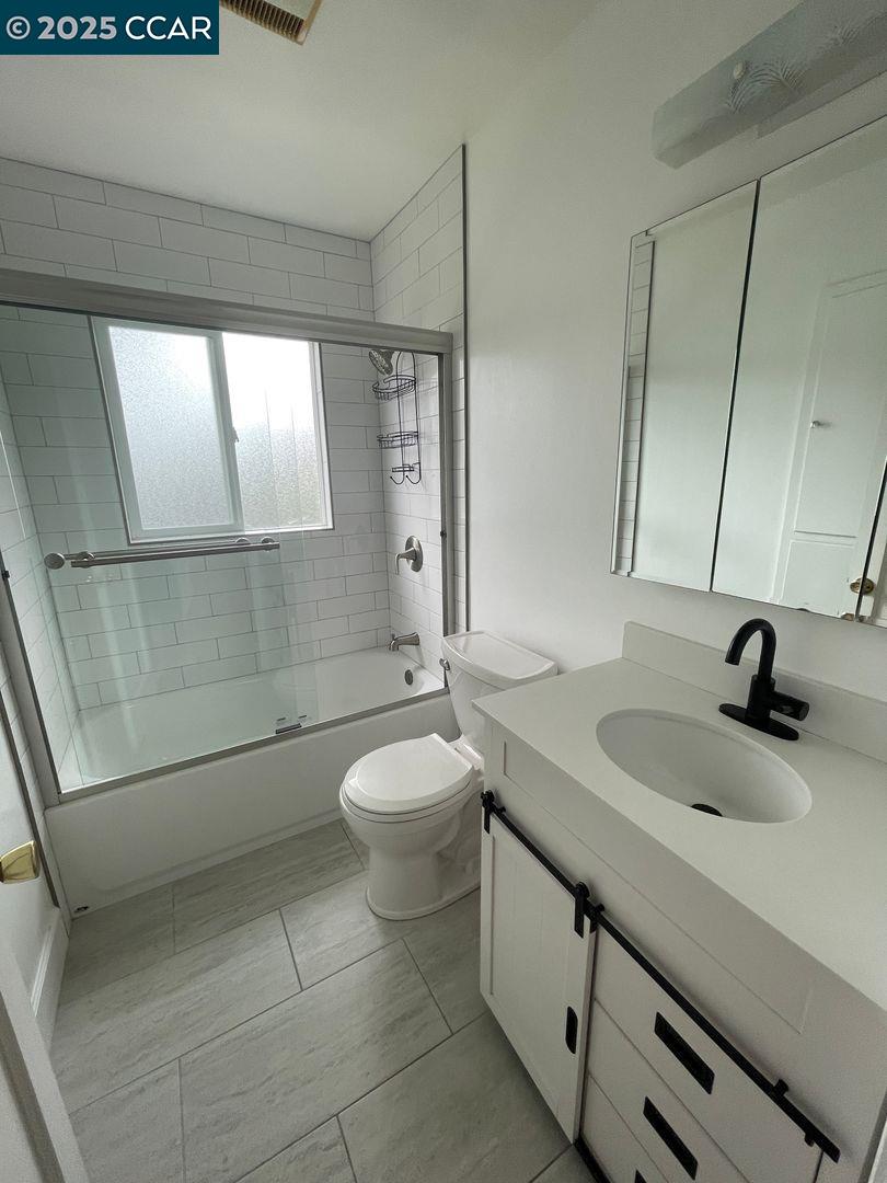 Detail Gallery Image 11 of 17 For 884 Juanita Dr, Lafayette,  CA 94595 - 4 Beds | 2 Baths
