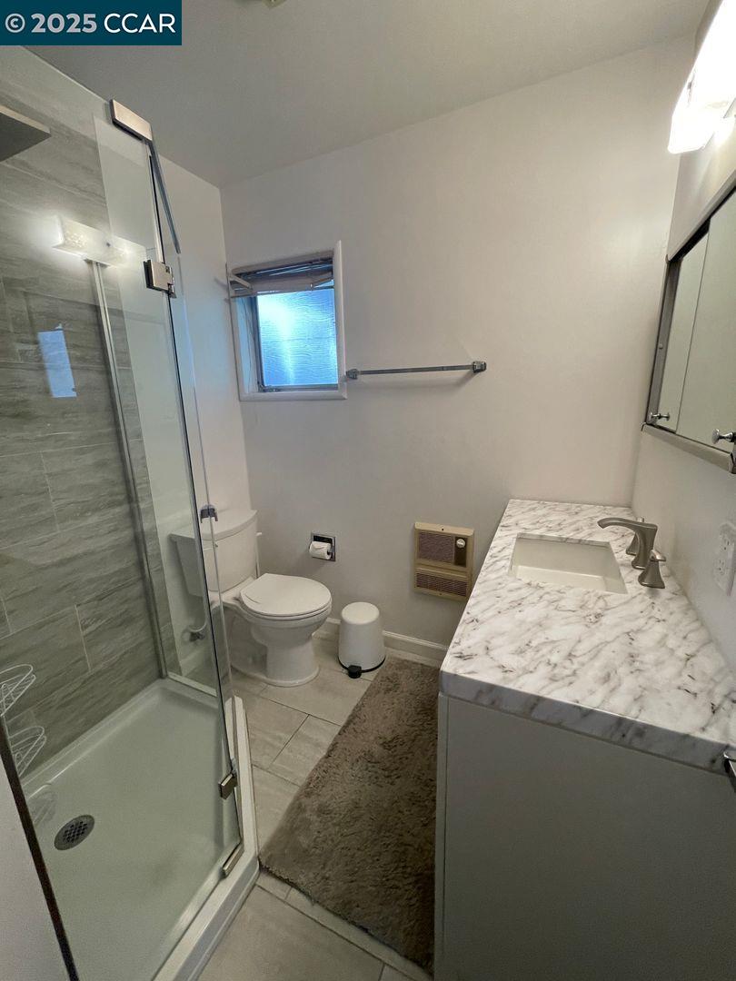 Detail Gallery Image 7 of 17 For 884 Juanita Dr, Lafayette,  CA 94595 - 4 Beds | 2 Baths