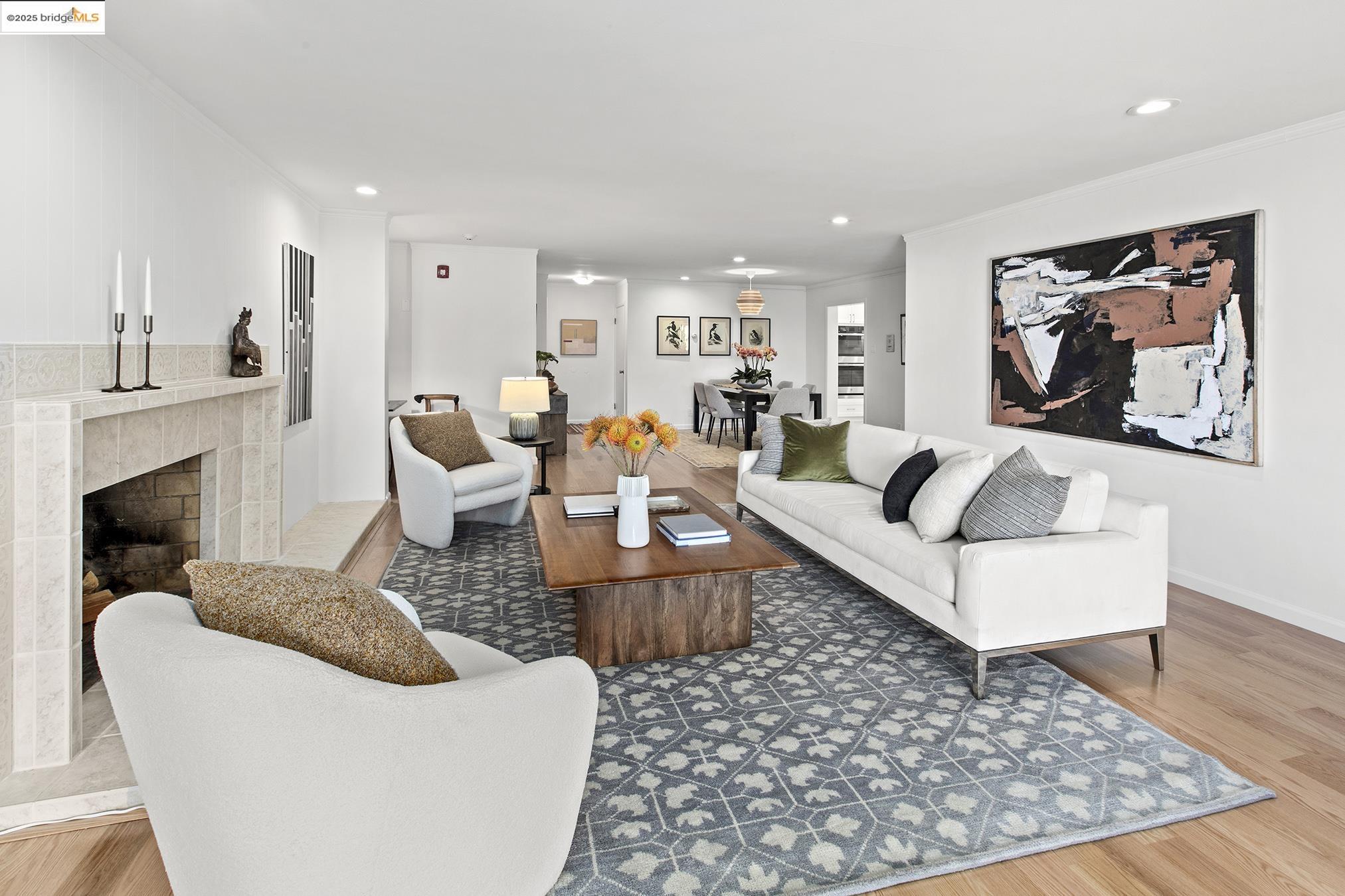 Detail Gallery Image 13 of 56 For 1515 Oxford St 1b,  Berkeley,  CA 94709 - 2 Beds | 2 Baths