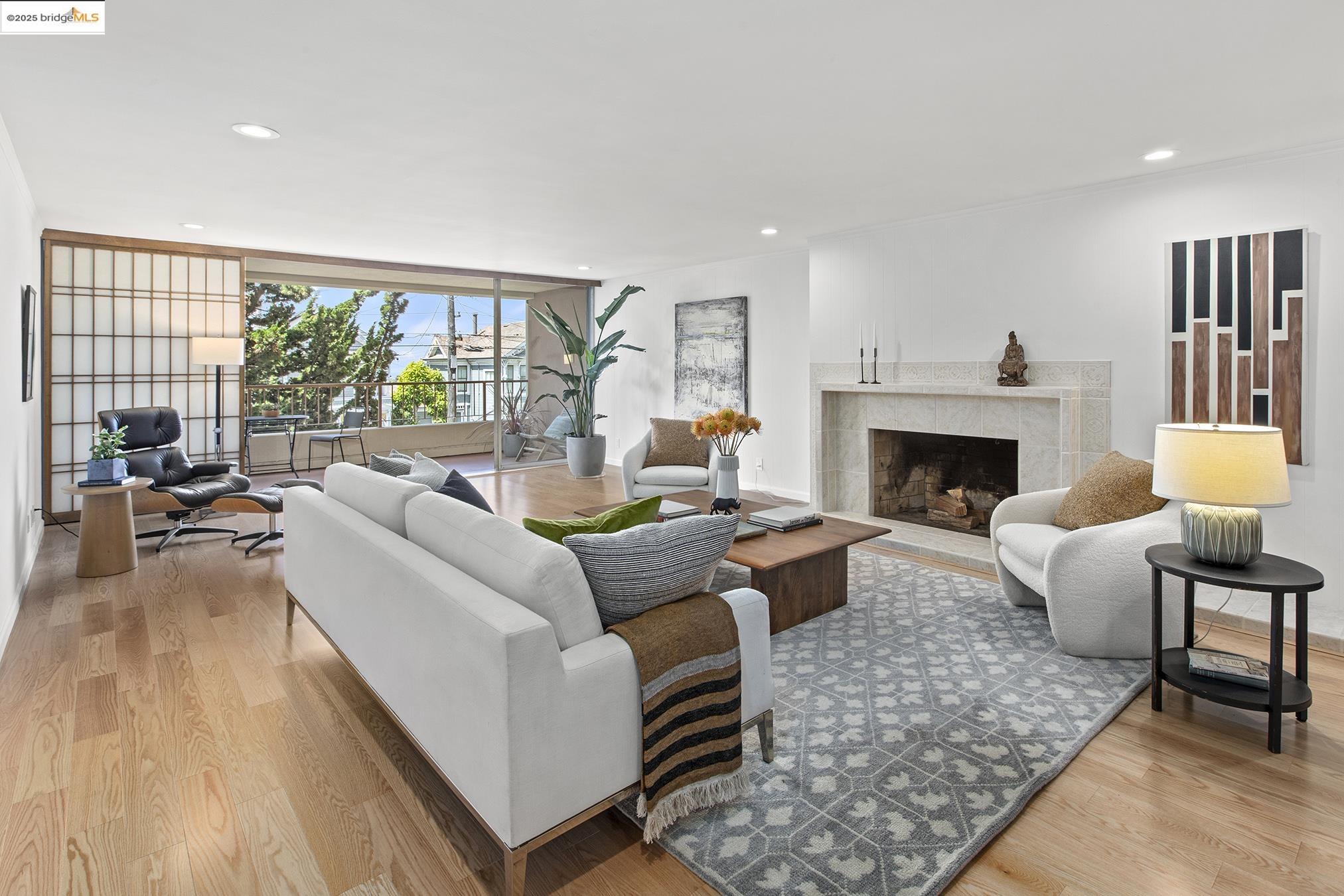 Detail Gallery Image 37 of 56 For 1515 Oxford St 1b,  Berkeley,  CA 94709 - 2 Beds | 2 Baths