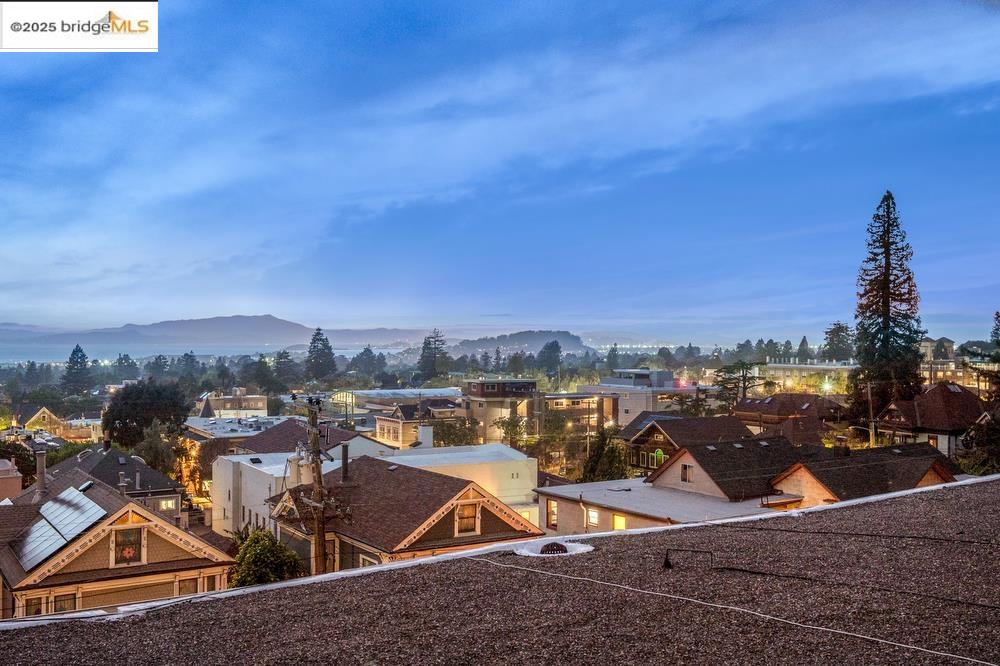 Detail Gallery Image 53 of 56 For 1515 Oxford St 1b,  Berkeley,  CA 94709 - 2 Beds | 2 Baths