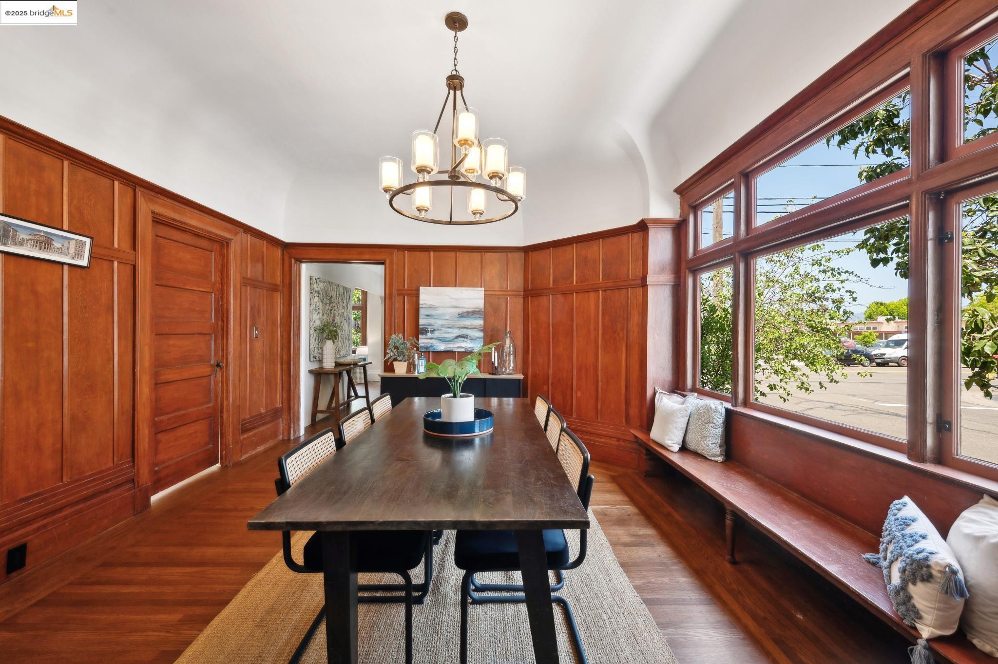 Detail Gallery Image 18 of 60 For 1042 Santa Clara Ave, Alameda,  CA 94501 - 4 Beds | 2 Baths