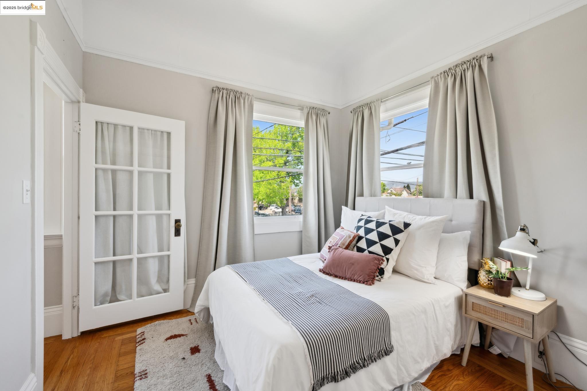 Detail Gallery Image 47 of 60 For 1042 Santa Clara Ave, Alameda,  CA 94501 - 4 Beds | 2 Baths