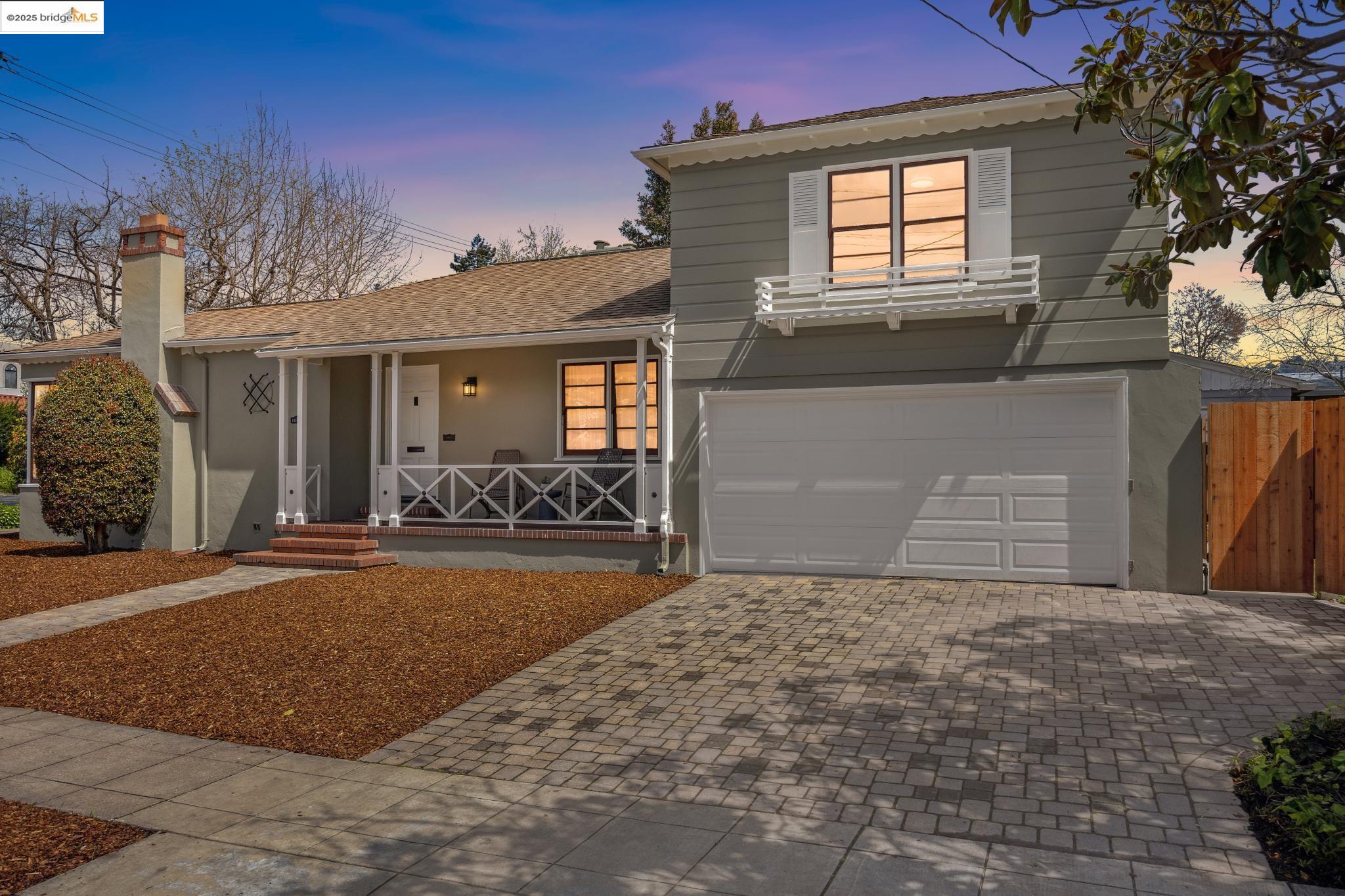 Detail Gallery Image 1 of 1 For 1009 Pomona Ave., Albany,  CA 94706 - 3 Beds | 1/1 Baths