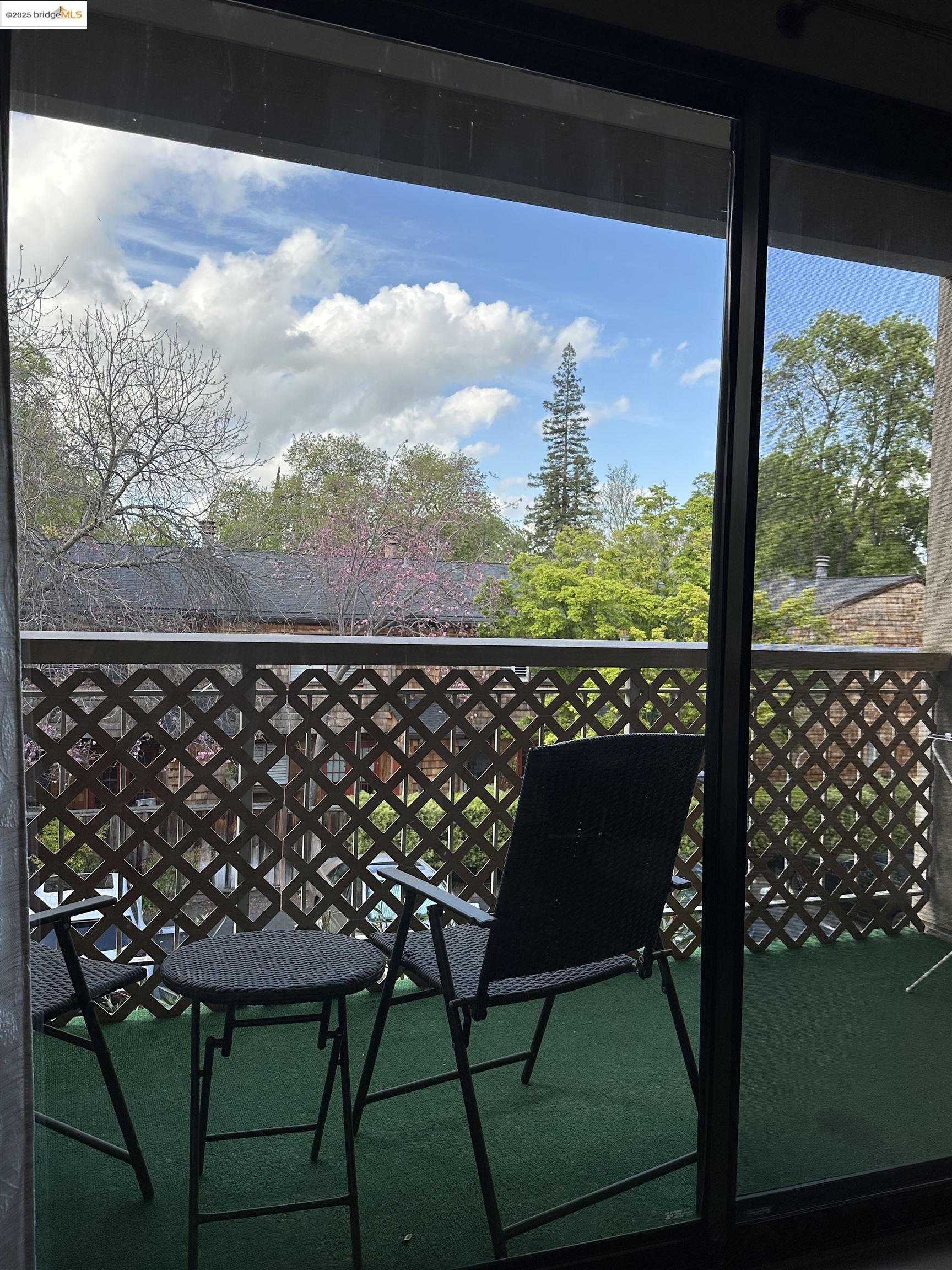 Detail Gallery Image 17 of 30 For 490 N Civic Dr #206,  Walnut Creek,  CA 94596 - 1 Beds | 1 Baths