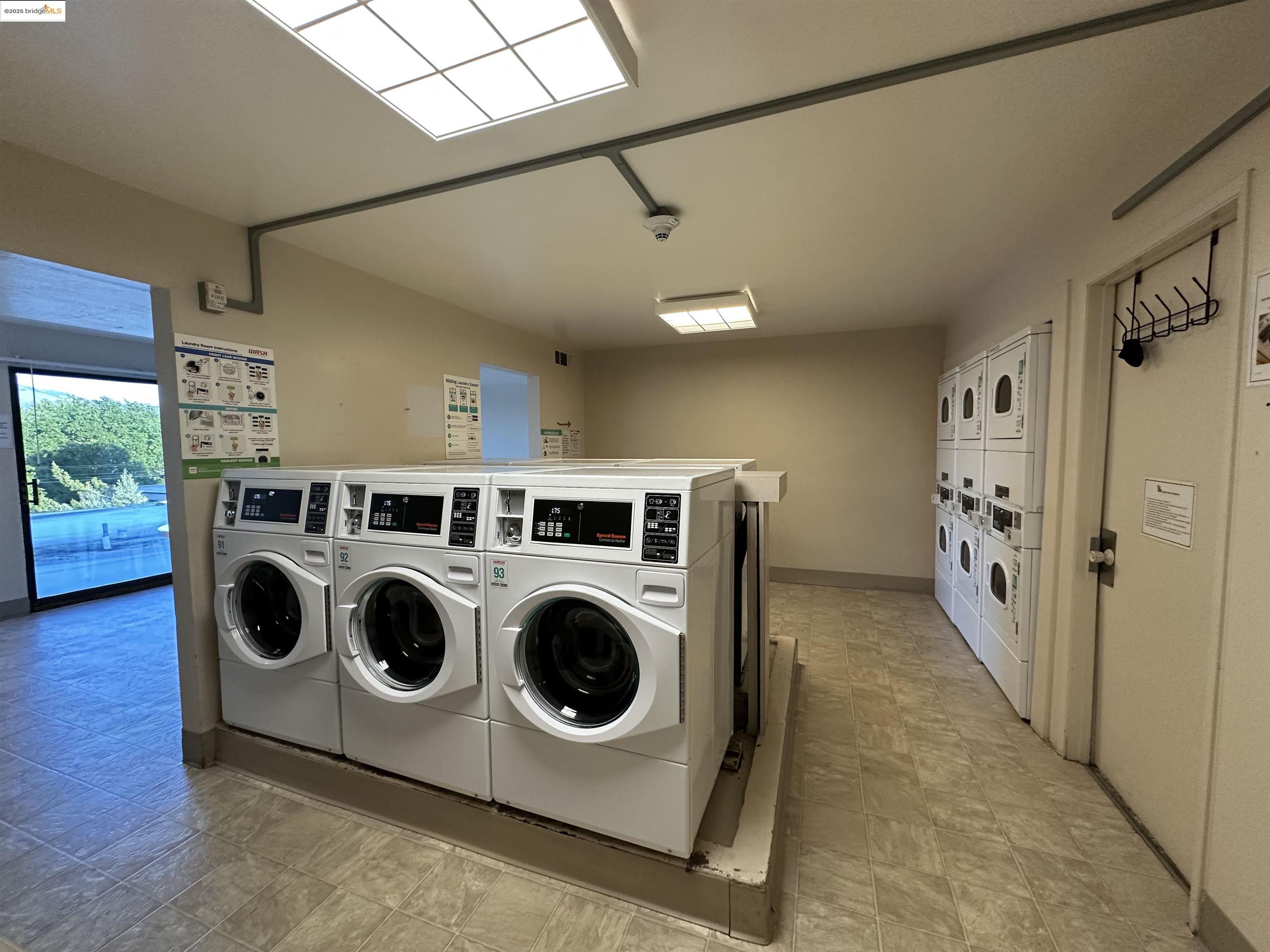 Detail Gallery Image 19 of 30 For 490 N Civic Dr #206,  Walnut Creek,  CA 94596 - 1 Beds | 1 Baths