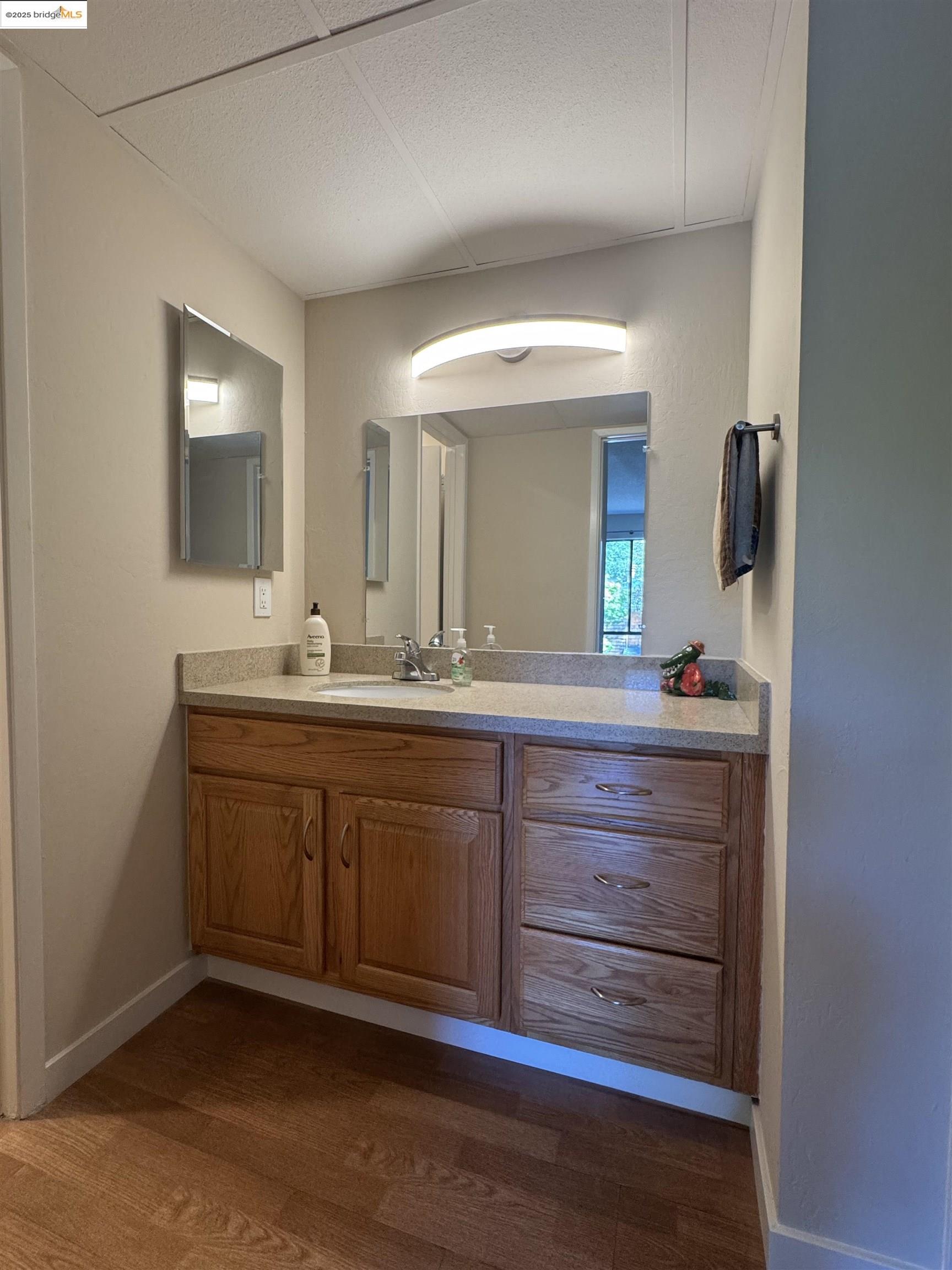Detail Gallery Image 9 of 30 For 490 N Civic Dr #206,  Walnut Creek,  CA 94596 - 1 Beds | 1 Baths