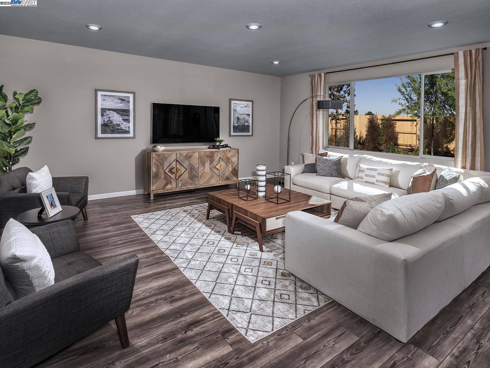 Detail Gallery Image 5 of 17 For 5305 Cardinal Street, Antioch,  CA 94509 - 4 Beds | 3 Baths