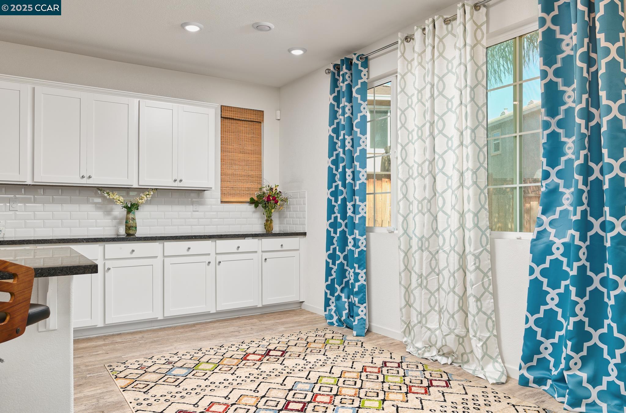 Detail Gallery Image 10 of 38 For 5437 Prewett Ranch Dr, Antioch,  CA 94531 - 5 Beds | 3 Baths