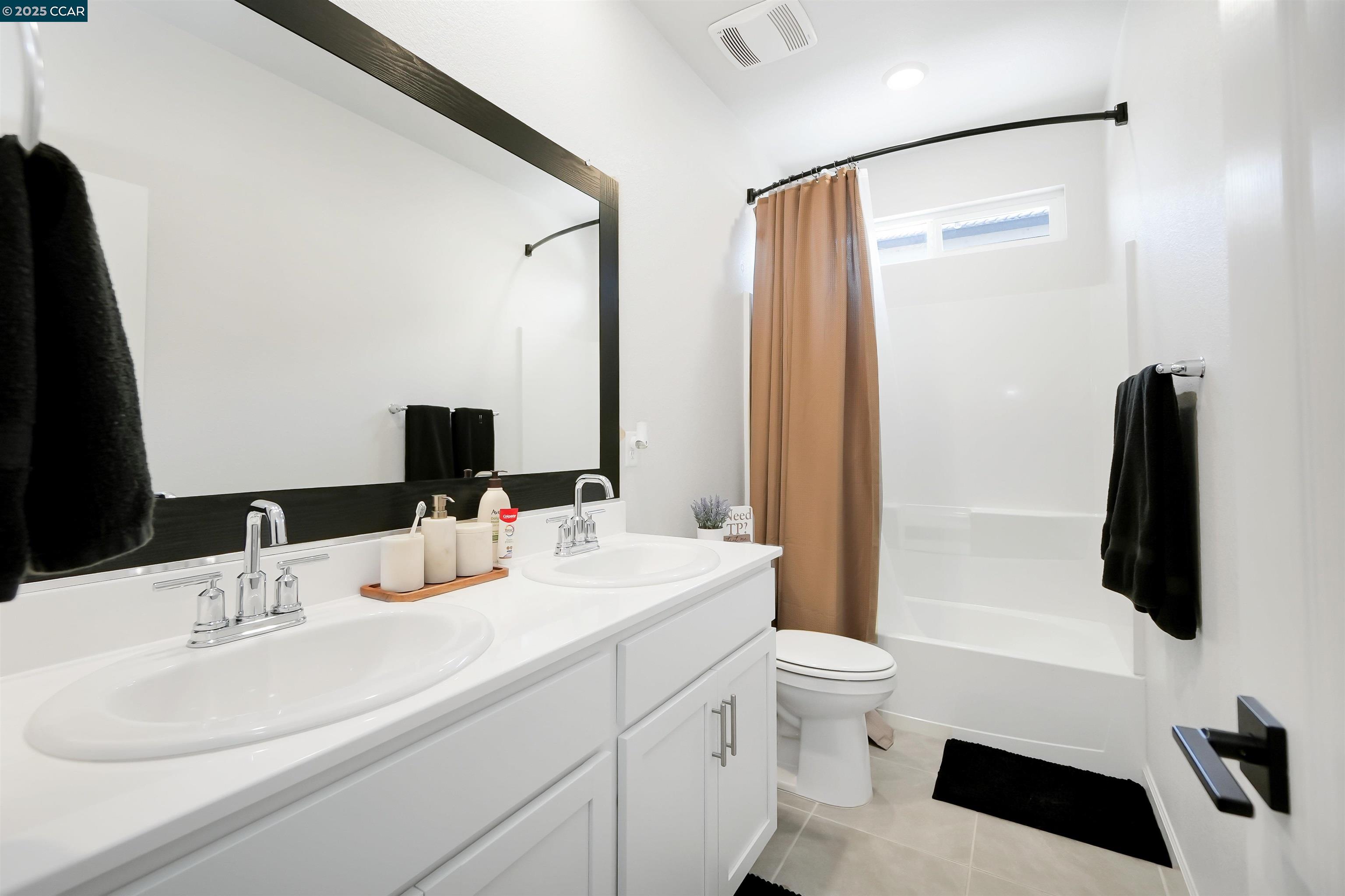 Detail Gallery Image 29 of 47 For 10024 Baltisan Ln, Stockton,  CA 95219 - 4 Beds | 2/1 Baths