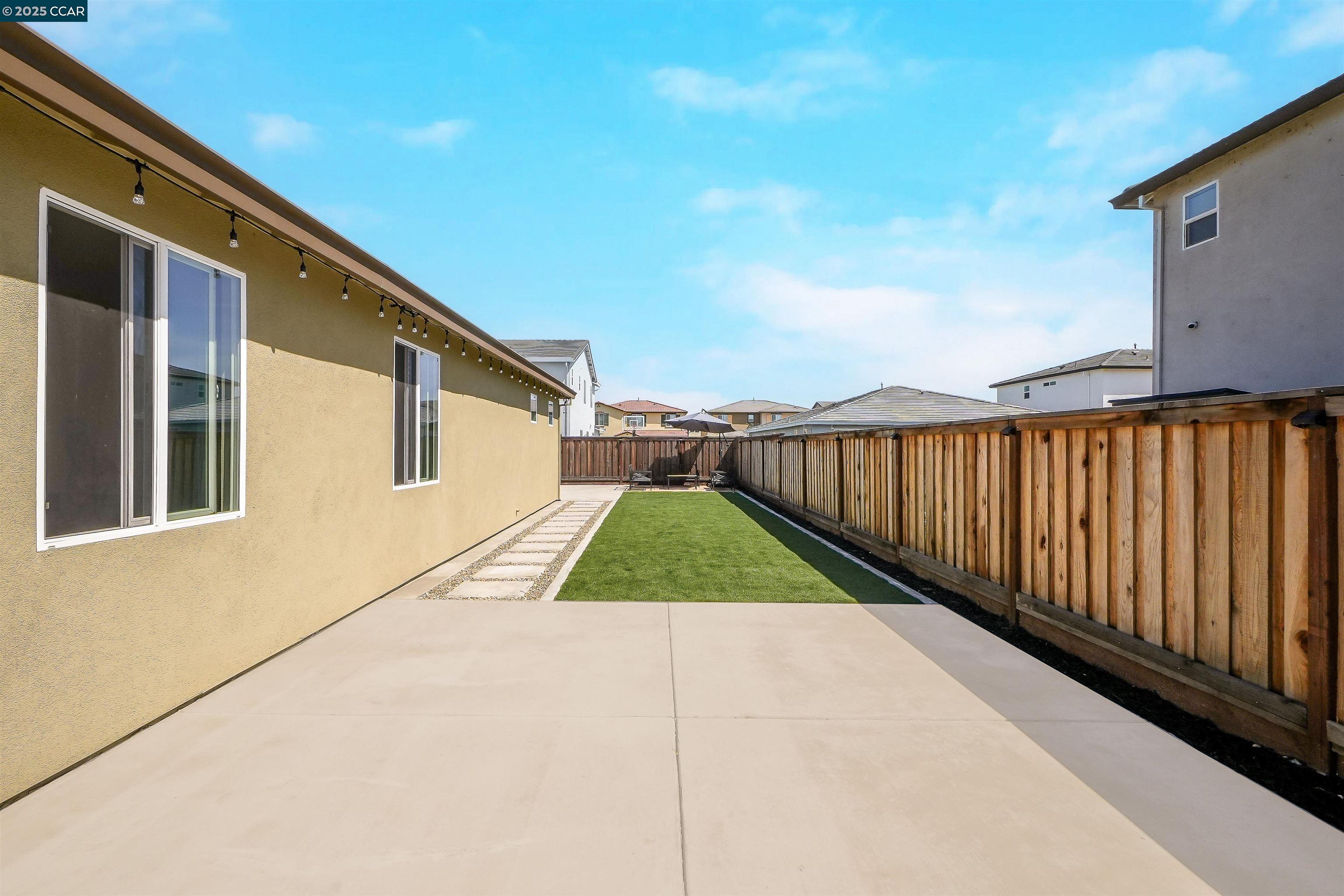 Detail Gallery Image 38 of 47 For 10024 Baltisan Ln, Stockton,  CA 95219 - 4 Beds | 2/1 Baths