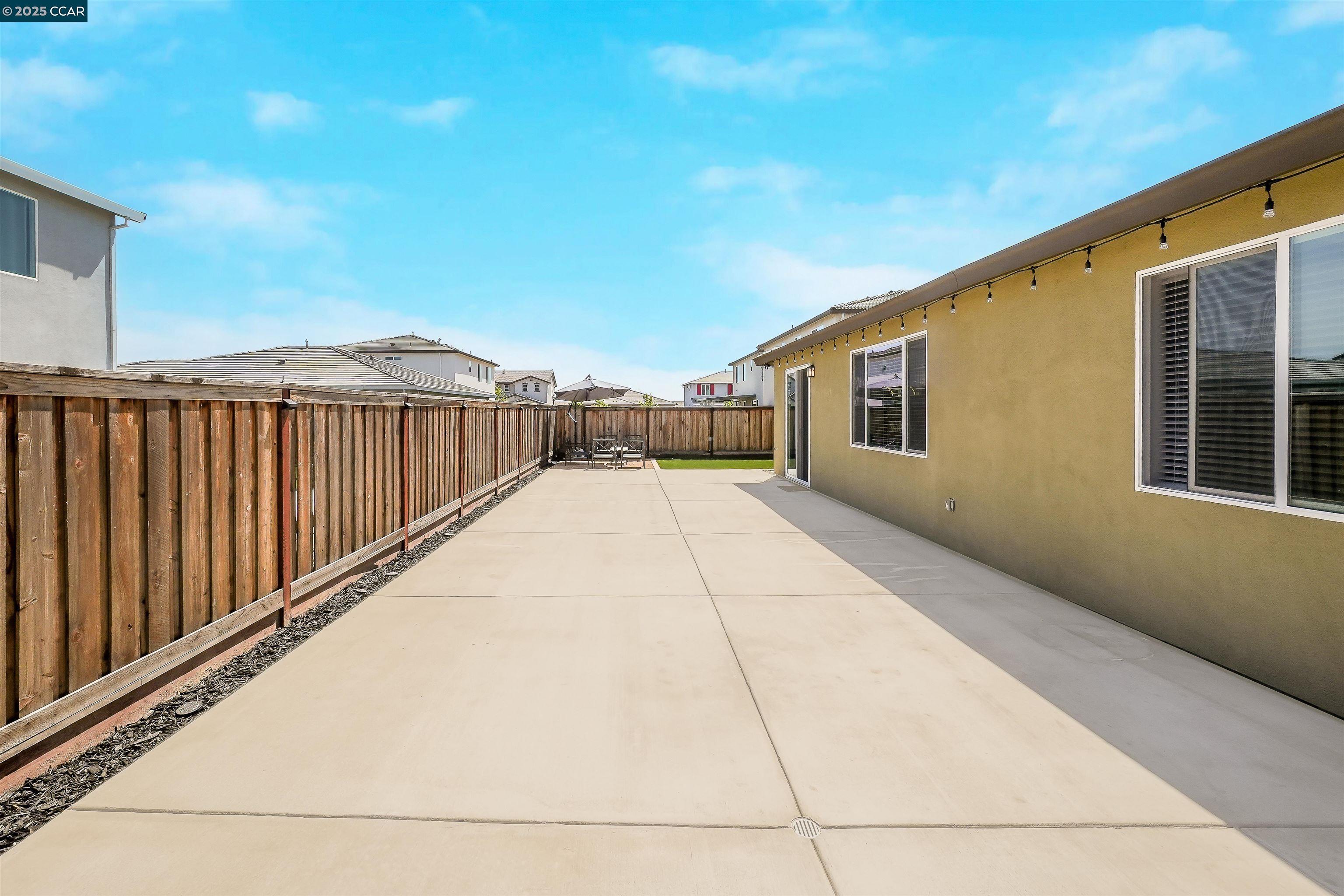 Detail Gallery Image 39 of 47 For 10024 Baltisan Ln, Stockton,  CA 95219 - 4 Beds | 2/1 Baths