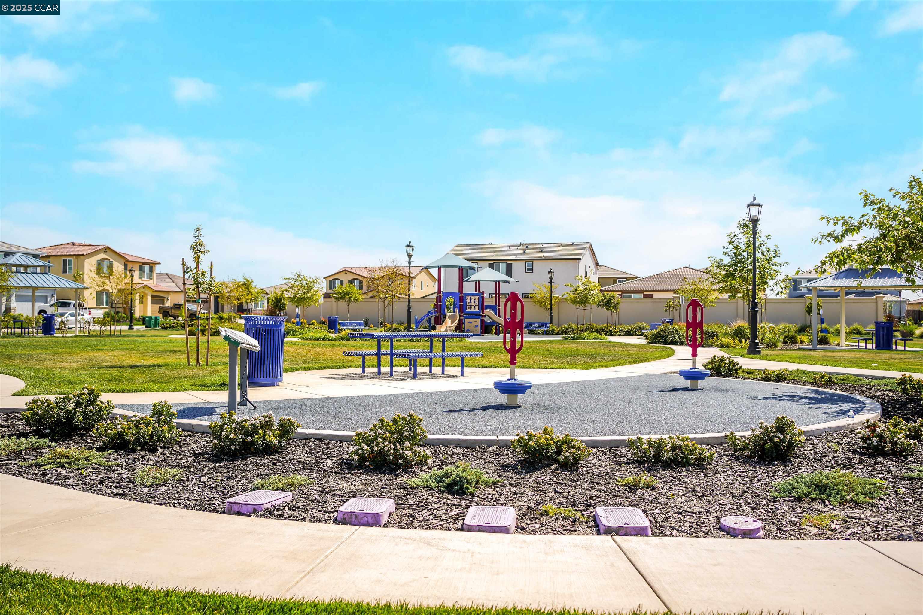 Detail Gallery Image 41 of 47 For 10024 Baltisan Ln, Stockton,  CA 95219 - 4 Beds | 2/1 Baths