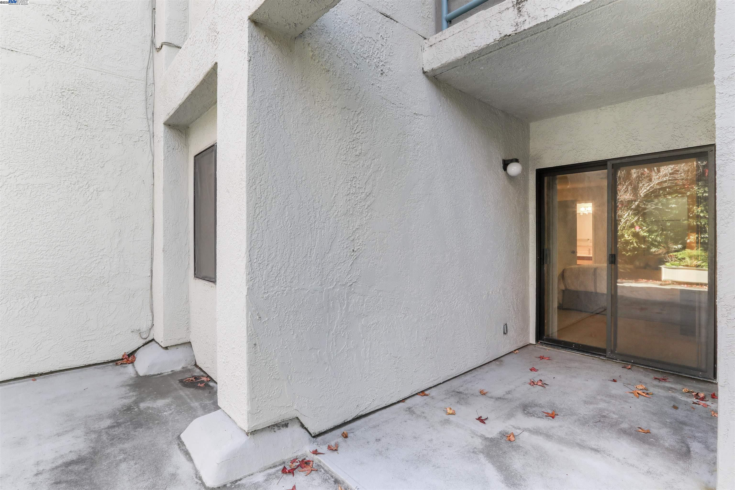 Detail Gallery Image 21 of 34 For 320 Peninsula Ave #107,  San Mateo,  CA 94401 - 2 Beds | 2 Baths