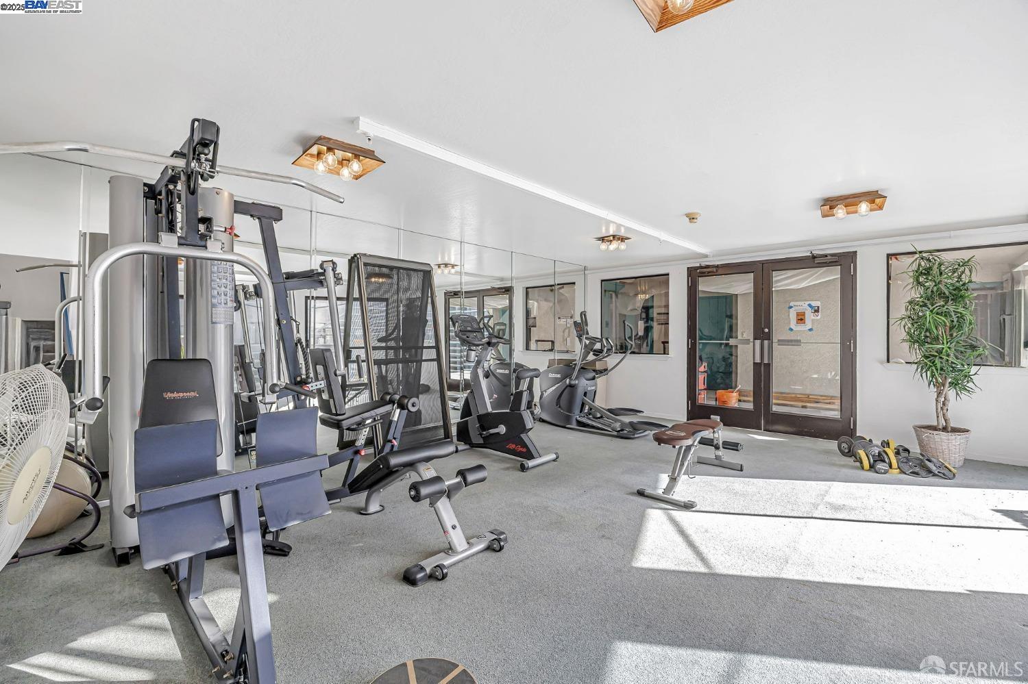 Detail Gallery Image 28 of 43 For 320 Peninsula Ave #107,  San Mateo,  CA 94401 - 2 Beds | 2 Baths